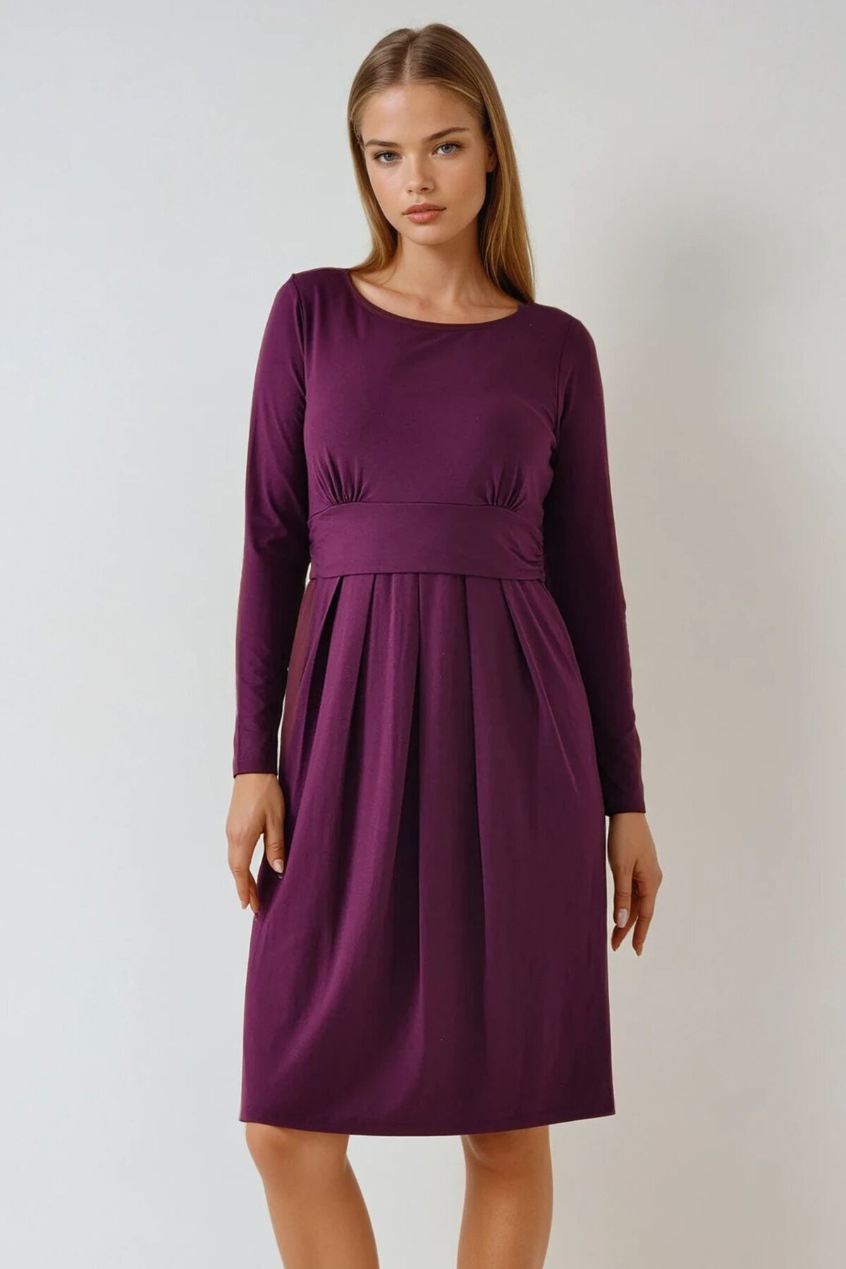 Bordo Yuvarlak Yaka Çeyrek Kol Beli Büzgülü Pileli  Elbise