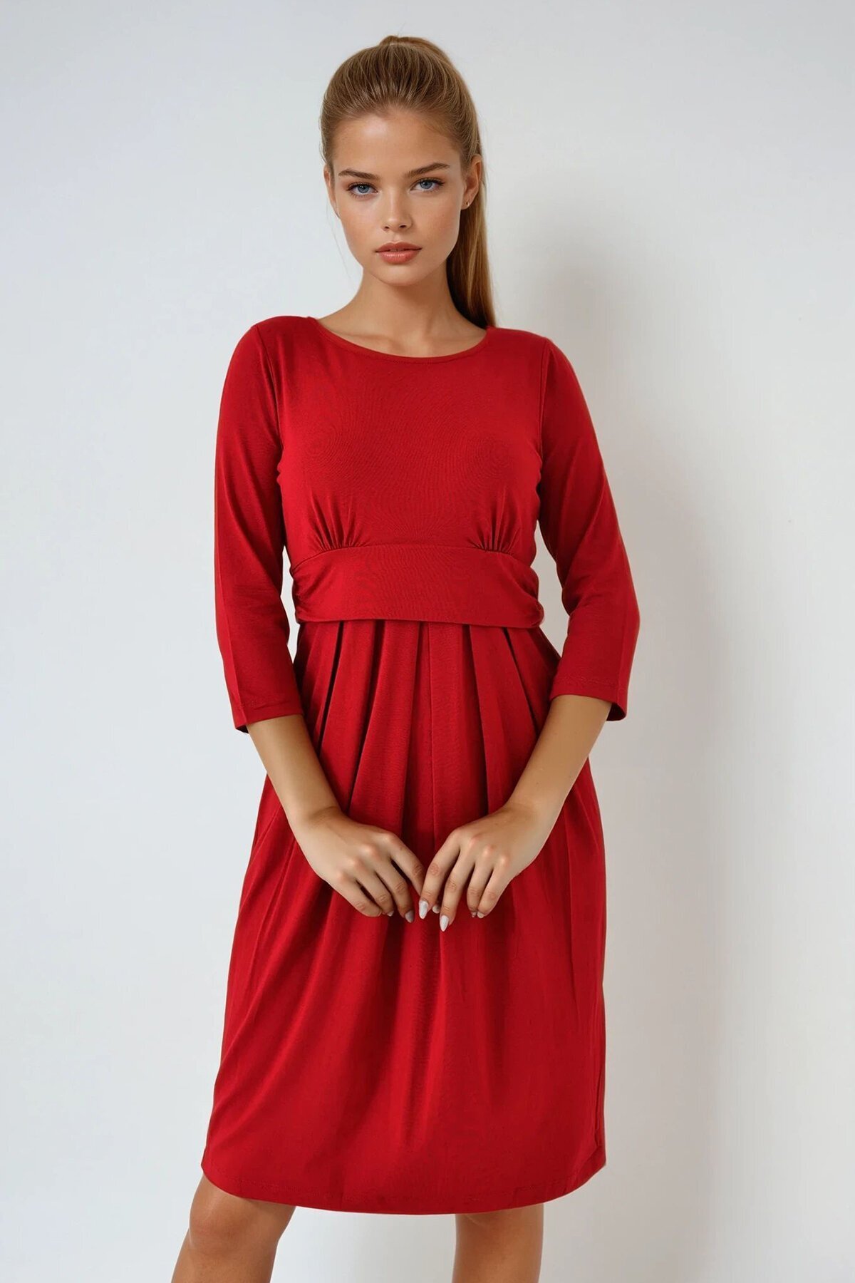 Kırmızı Yuvarlak Yaka Çeyrek Kol Beli Büzgülü Pileli  Elbise