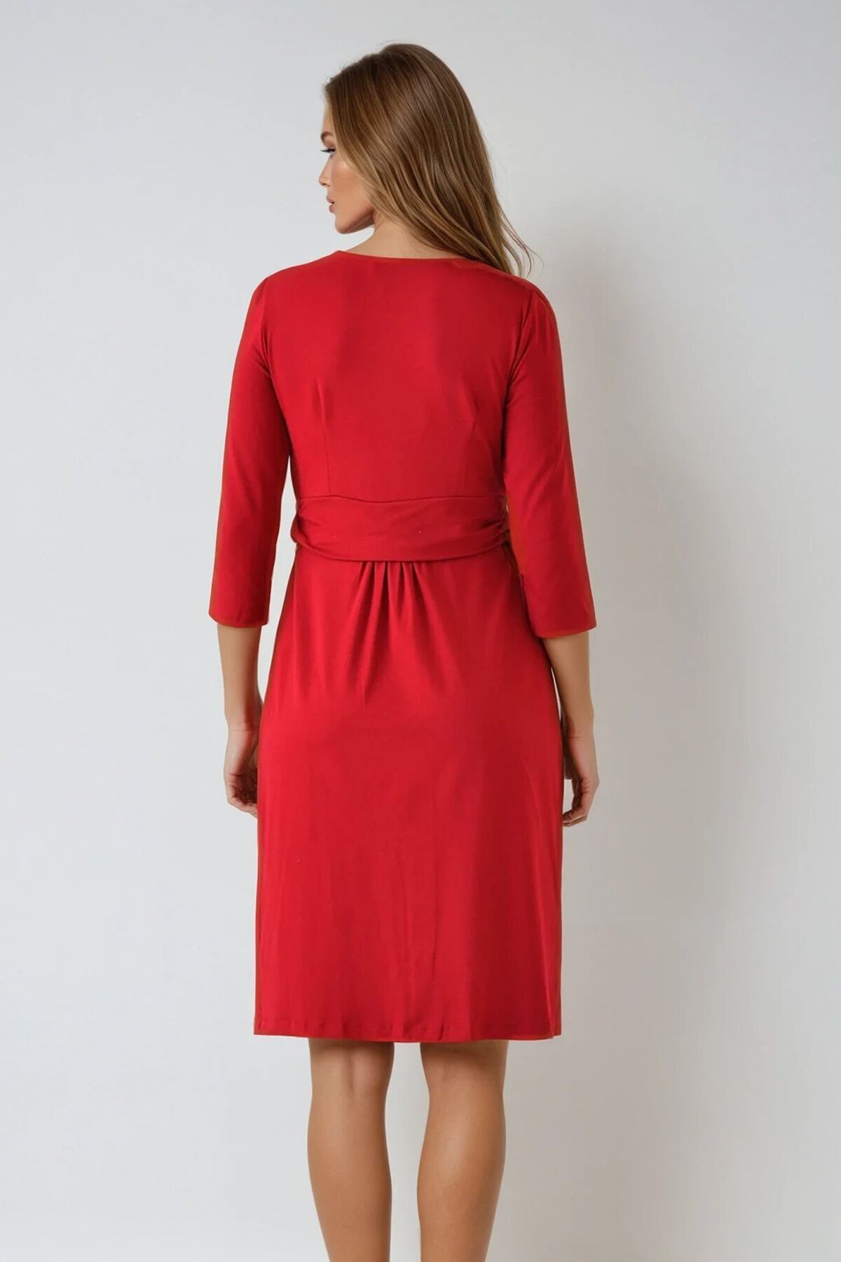 Kırmızı Yuvarlak Yaka Çeyrek Kol Beli Büzgülü Pileli  Elbise