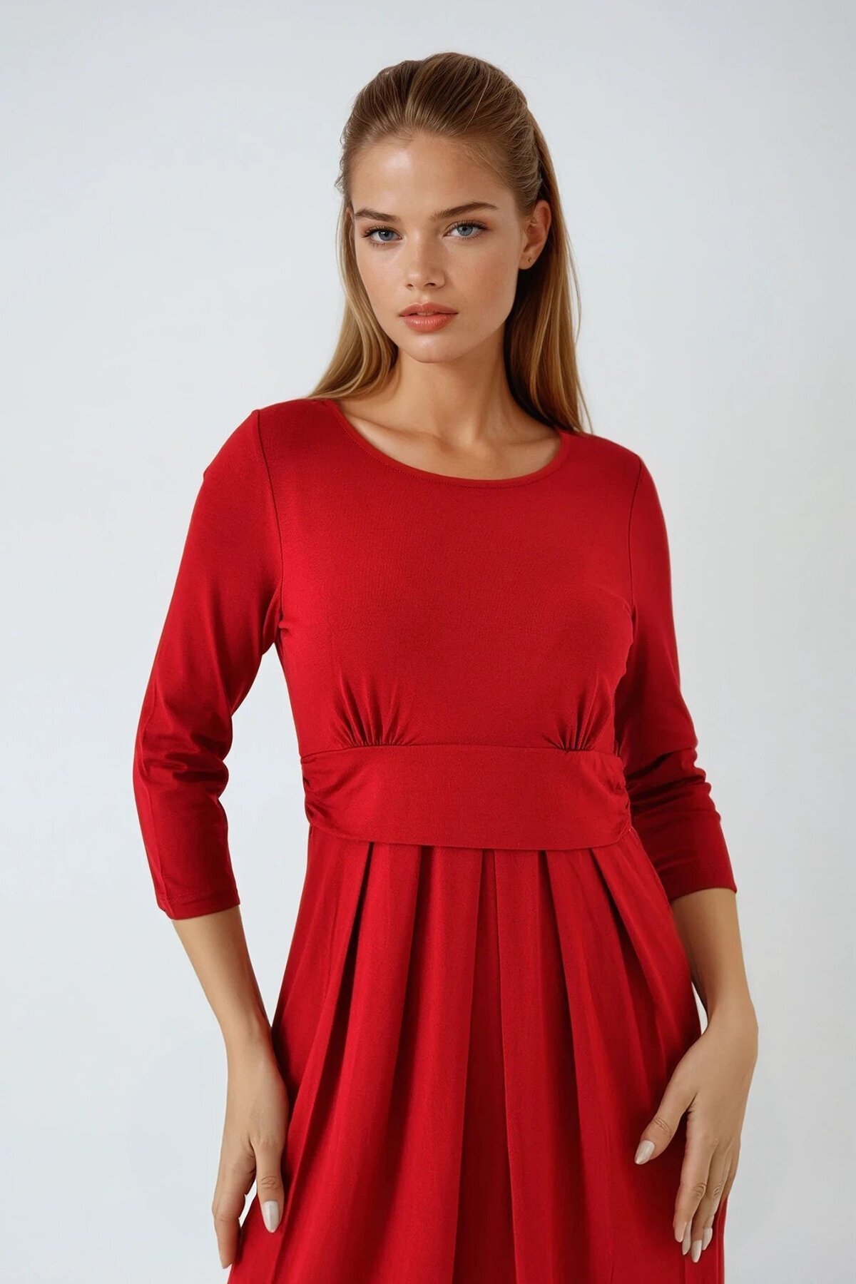 Kırmızı Yuvarlak Yaka Çeyrek Kol Beli Büzgülü Pileli  Elbise
