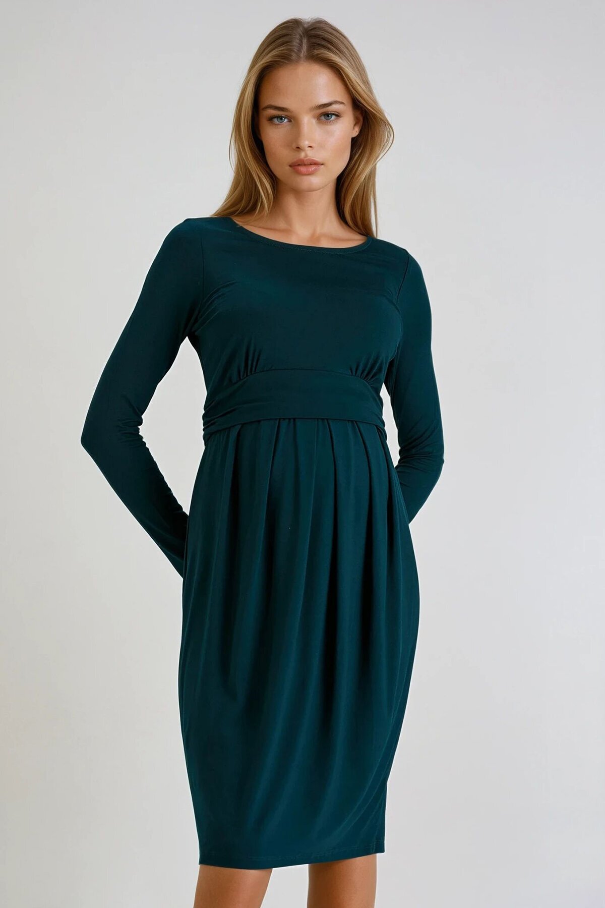 Zümrüt Yeşili Yuvarlak Yaka Çeyrek Kol Beli Büzgülü Pileli  Elbise