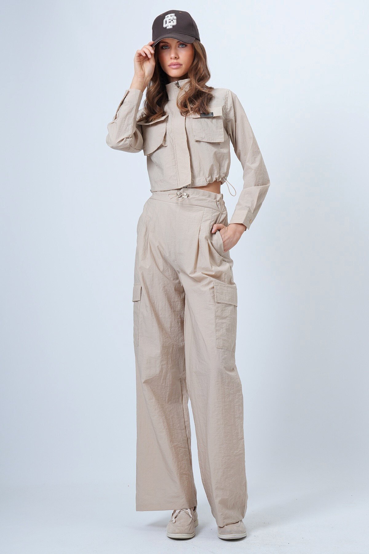 Hakim Yaka Çift Kapak Cepli Ceket Ve Bol Paça Pantolon Takım