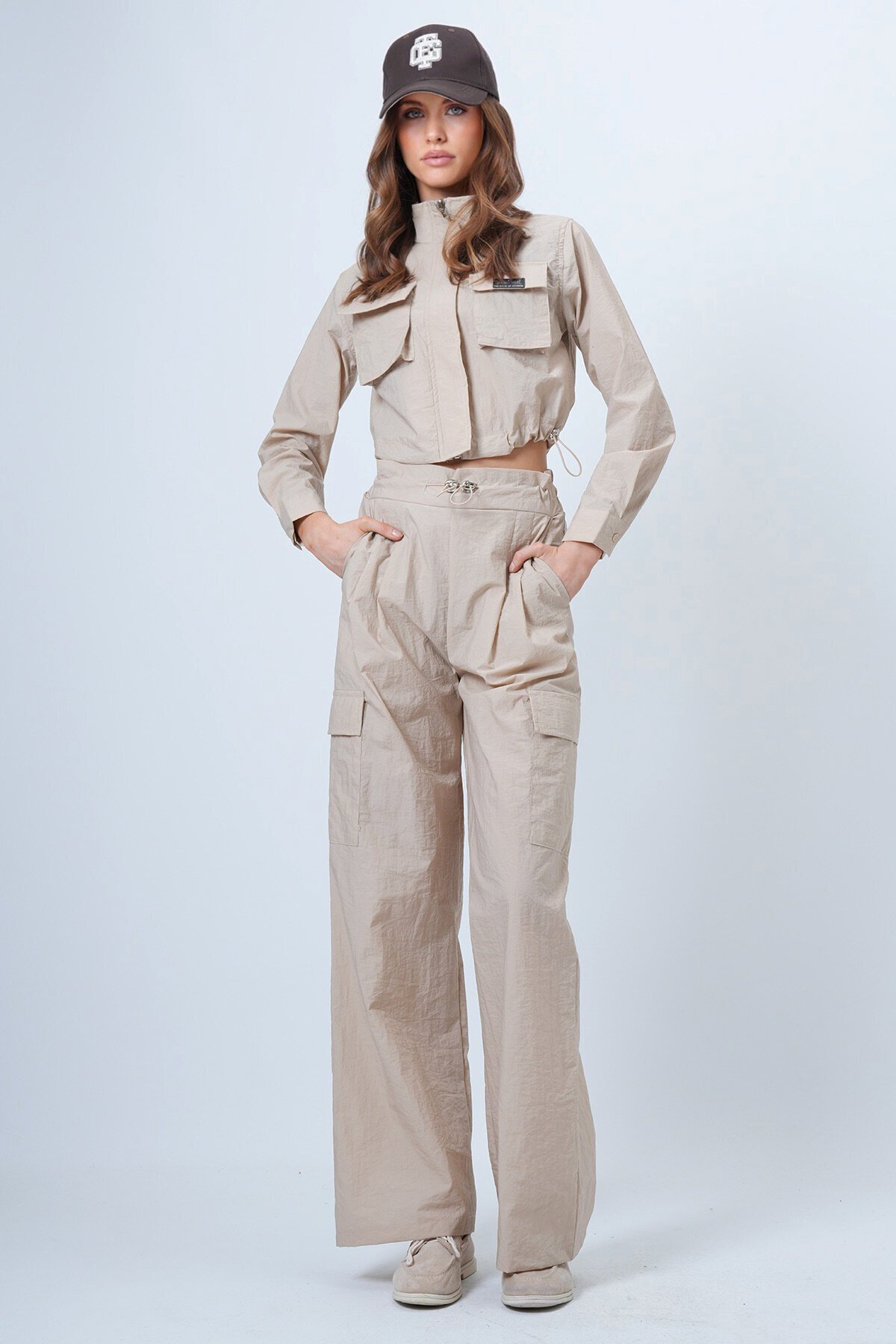 Hakim Yaka Çift Kapak Cepli Ceket Ve Bol Paça Pantolon Takım