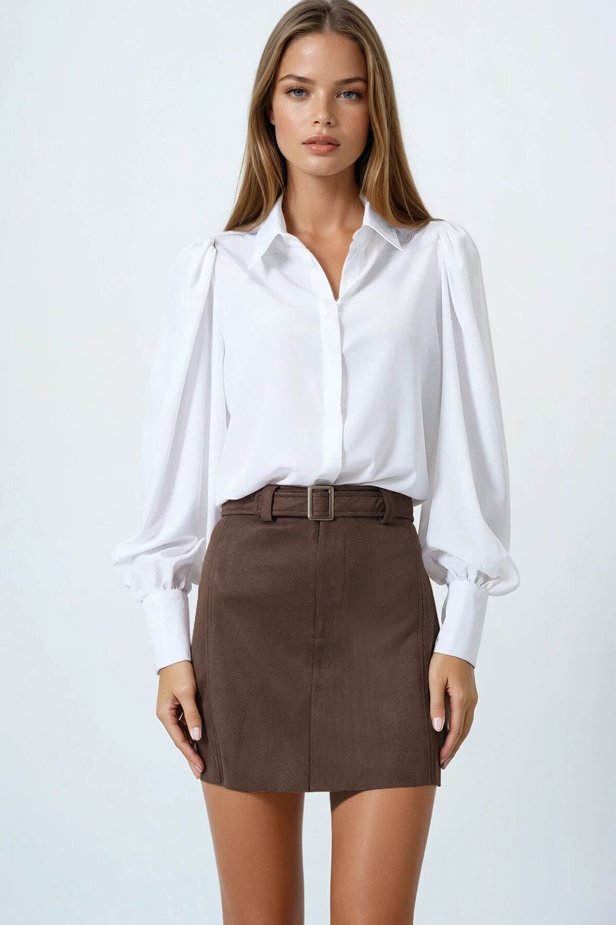 Altın Tokalı Kemerli Süet Görünümlü Mini Etek