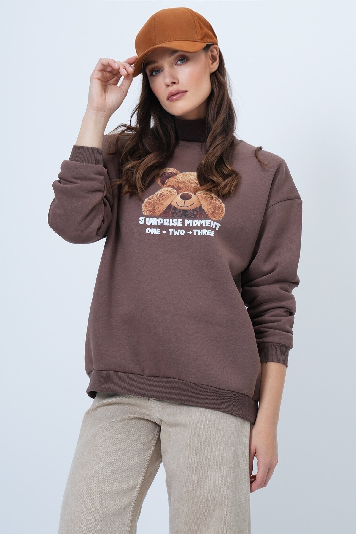 Ayıcık Baskılı Bisiklet Yaka Sweatshirt
