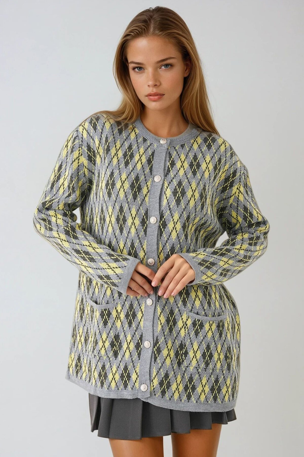 Baklava Desenli Düğmeli Cepli Triko Hırka