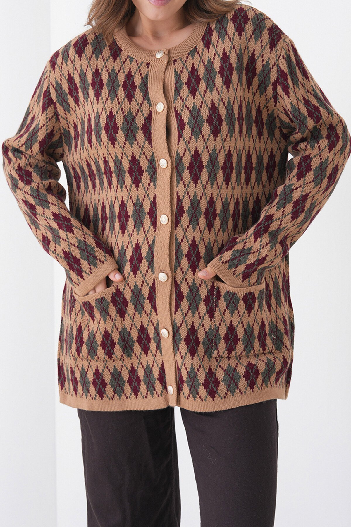 Baklava Desenli Düğmeli Cepli Triko Hırka