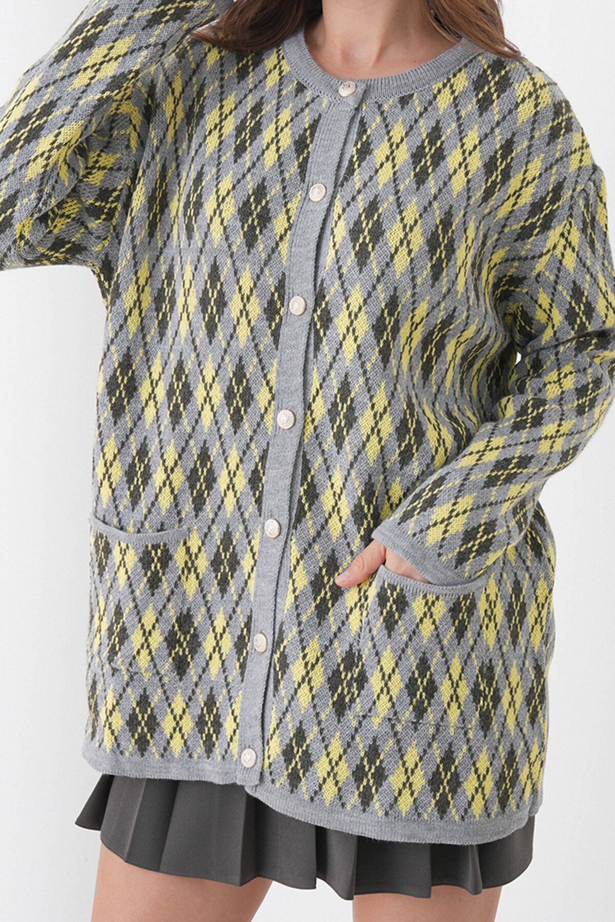 Baklava Desenli Düğmeli Cepli Triko Hırka