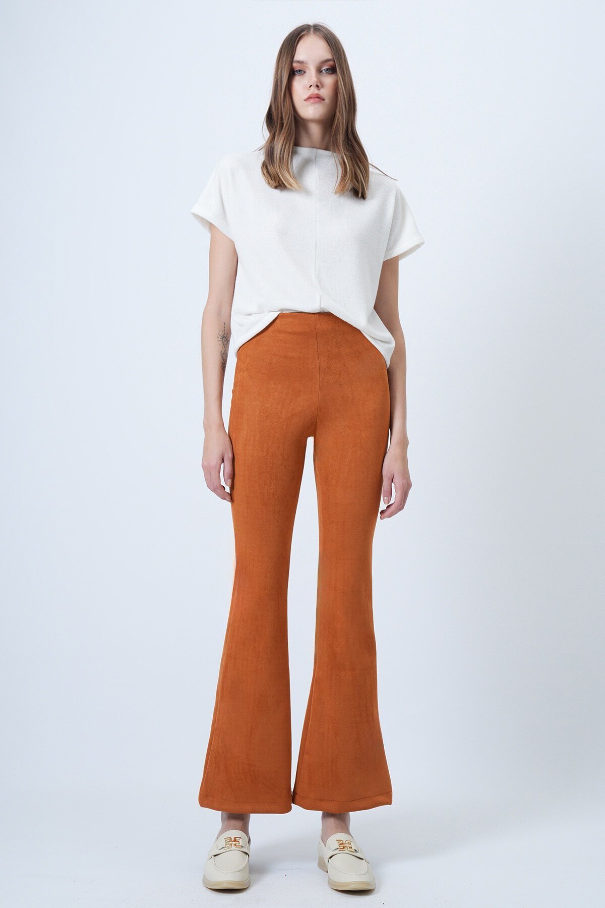 Beli Lastikli İspanyol Paça Süet Pantolon