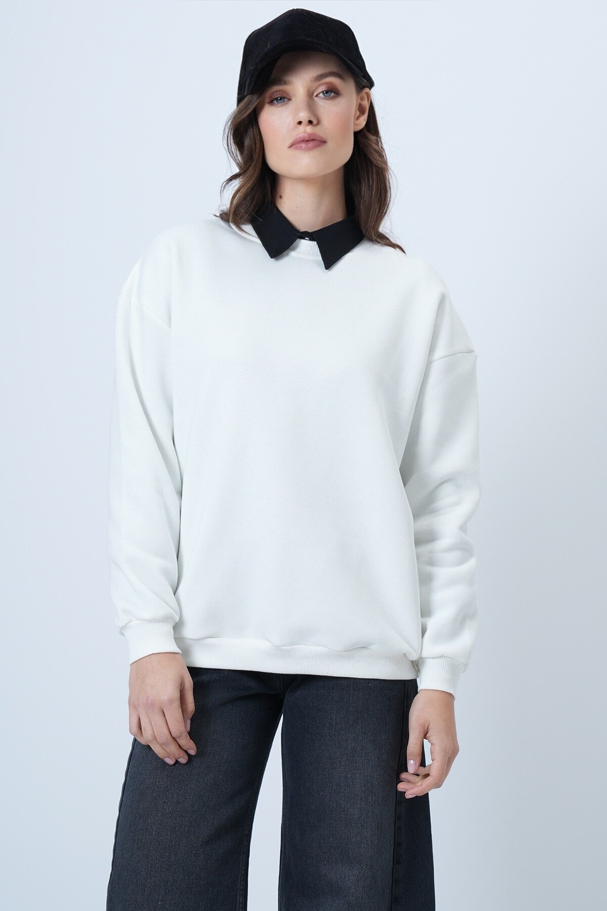 Bisikle Yaka 3 İplik Oversize Basic Sweatshirt