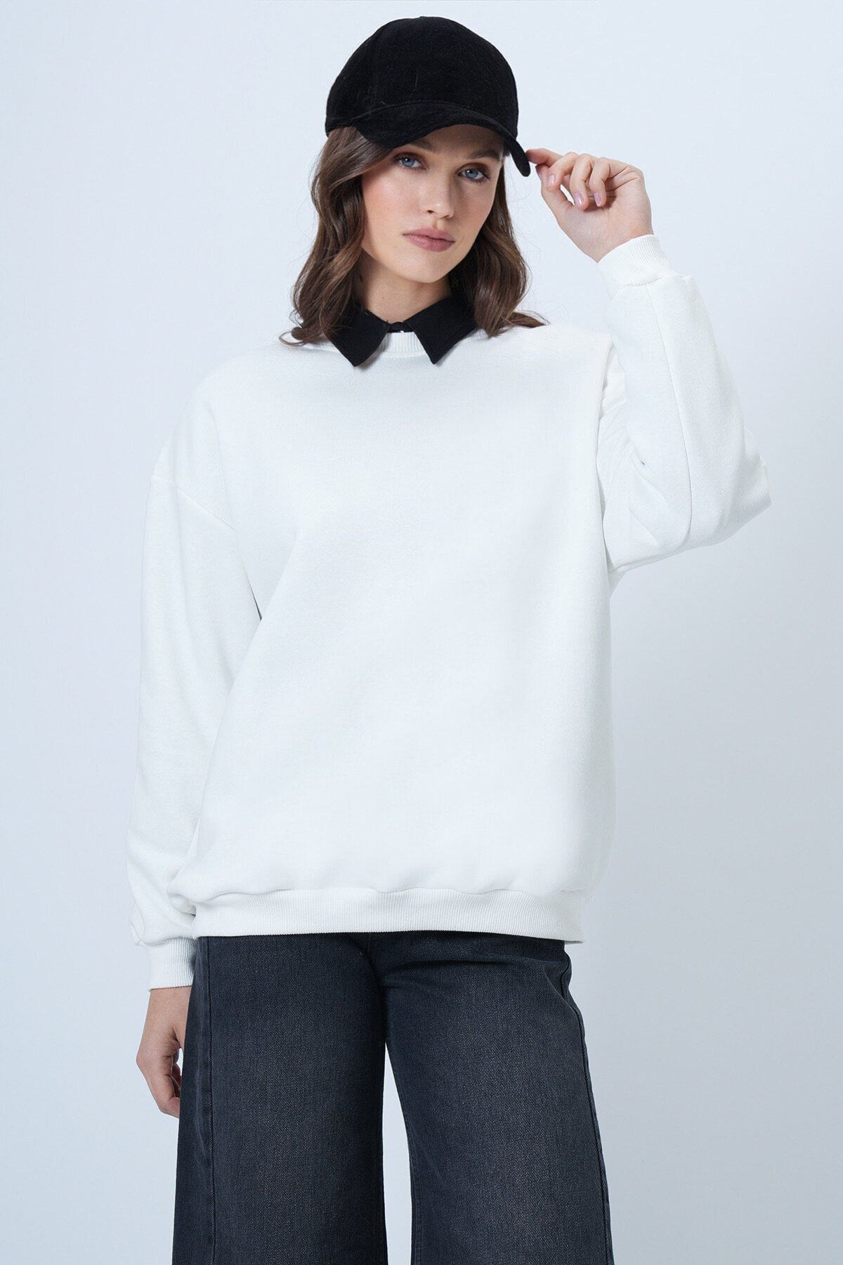 Bisikle Yaka 3 İplik Oversize Basic Sweatshirt