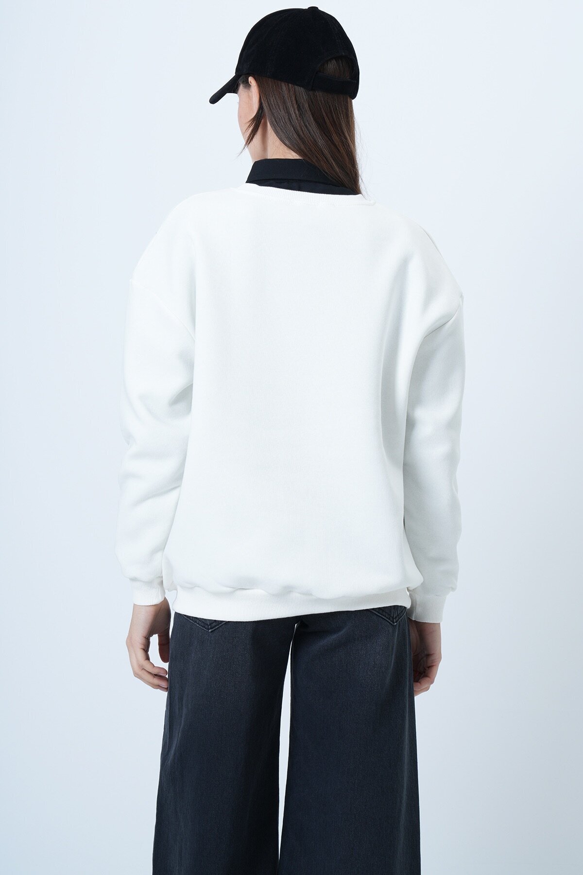 Bisikle Yaka 3 İplik Oversize Basic Sweatshirt