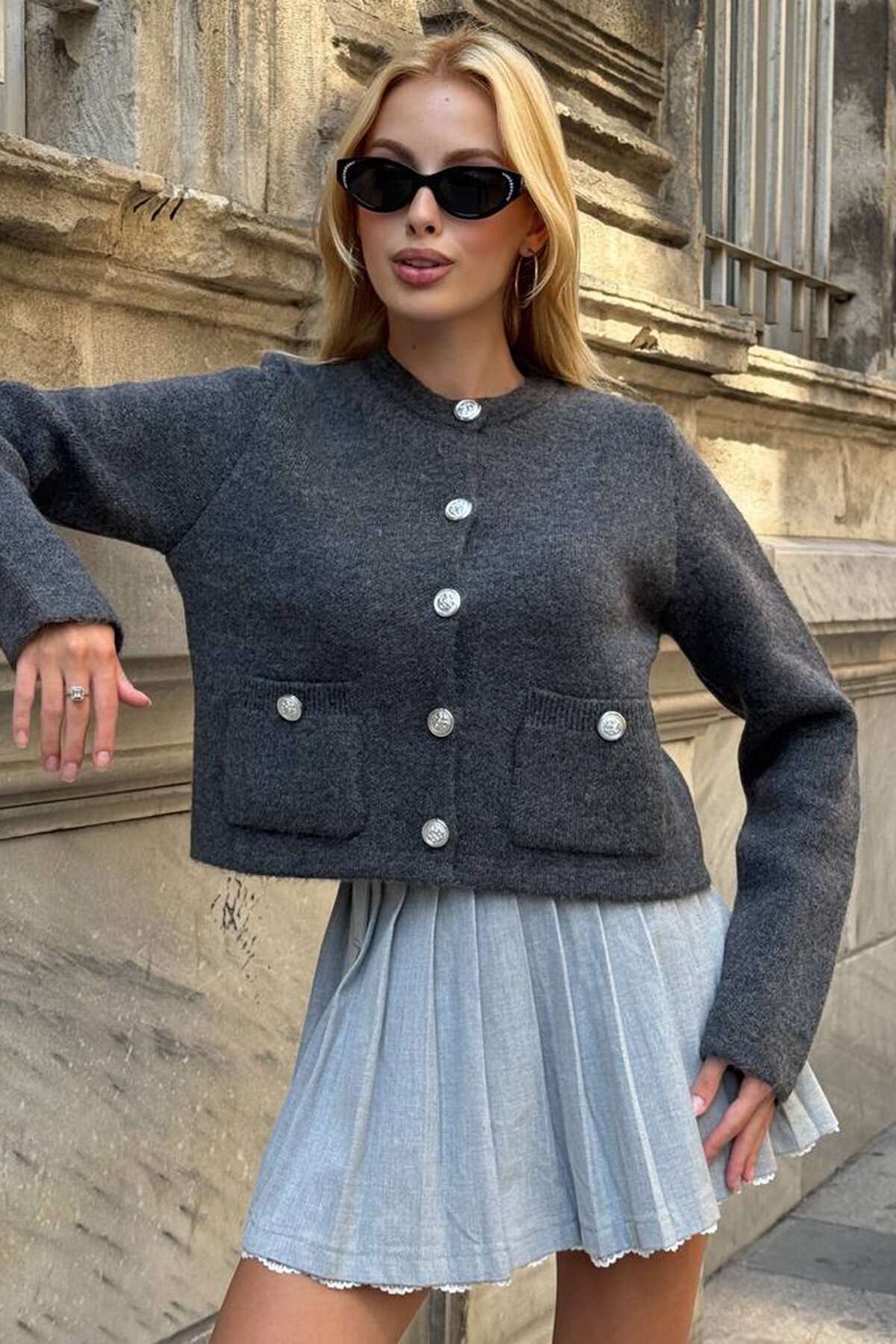 Bisiklet Yaka Çift Cepli Düğmeli Triko Hırka