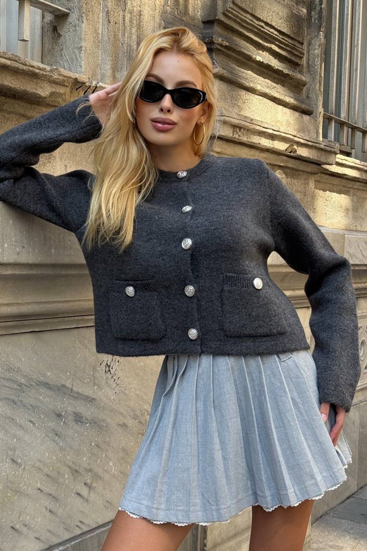 Bisiklet Yaka Çift Cepli Düğmeli Triko Hırka