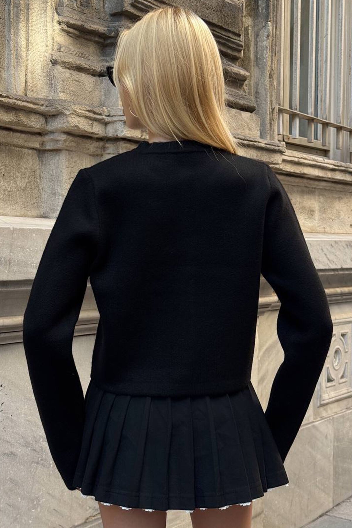 Bisiklet Yaka Çift Cepli Düğmeli Triko Hırka