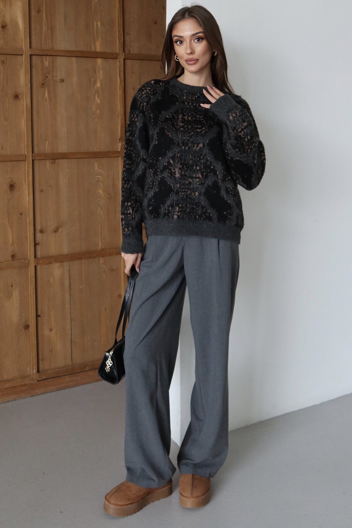 Bisiklet Yaka Desenli Triko Kazak