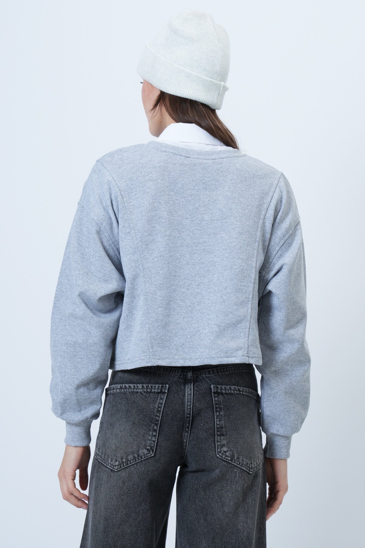 Bisiklet Yaka Dikiş Detaylı Crop Sweatshirt