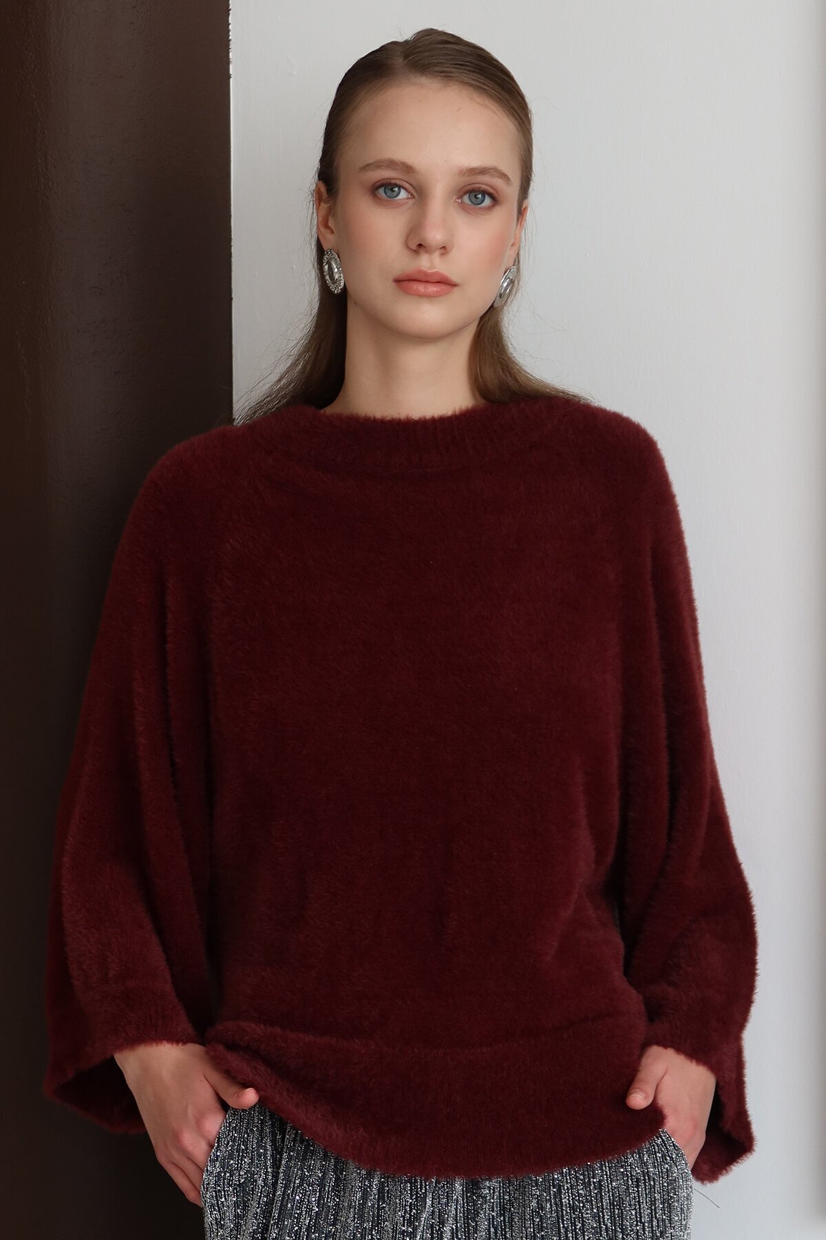 Bisiklet Yaka Geniş Kollu Yumoş Kazak