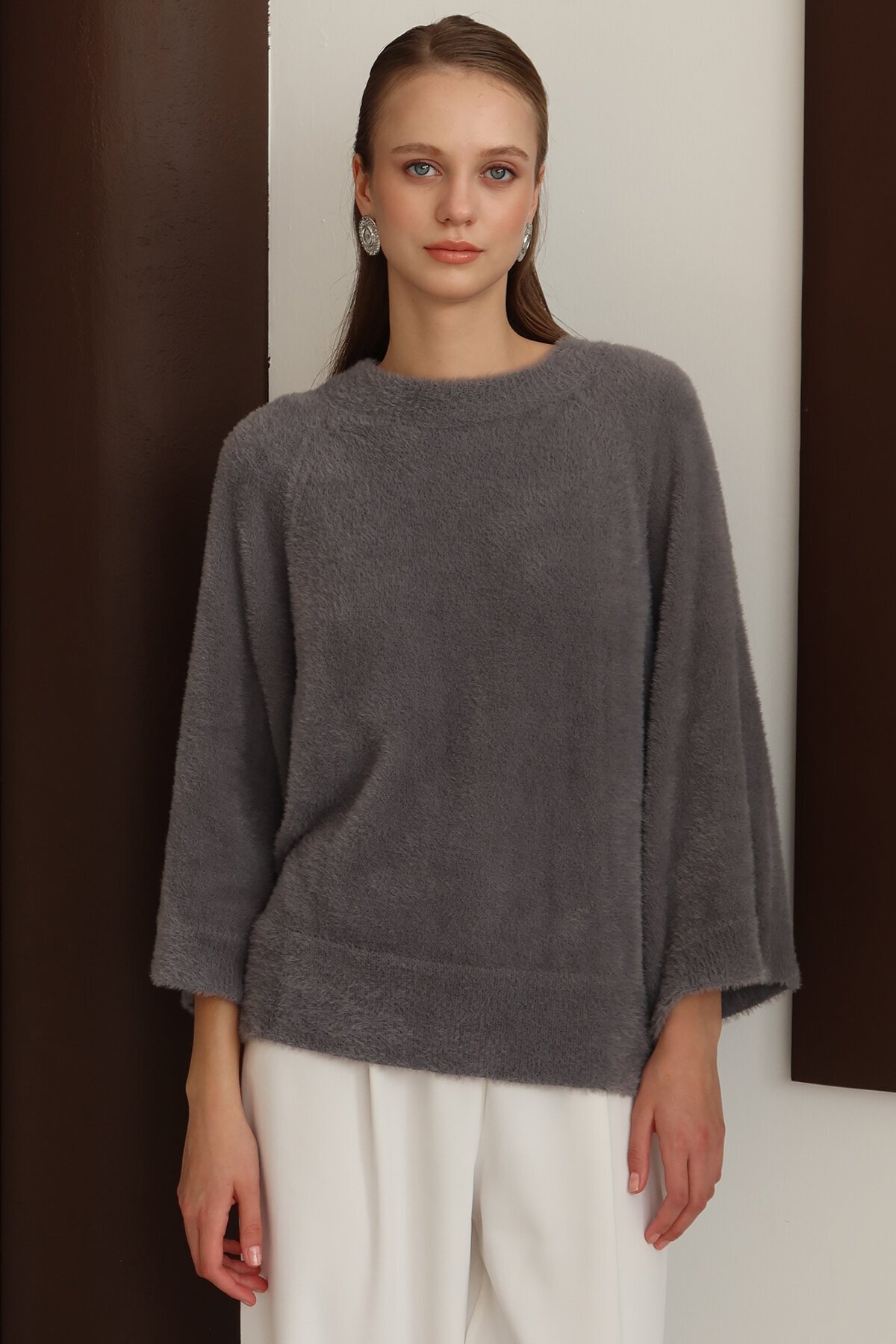 Bisiklet Yaka Geniş Kollu Yumoş Kazak