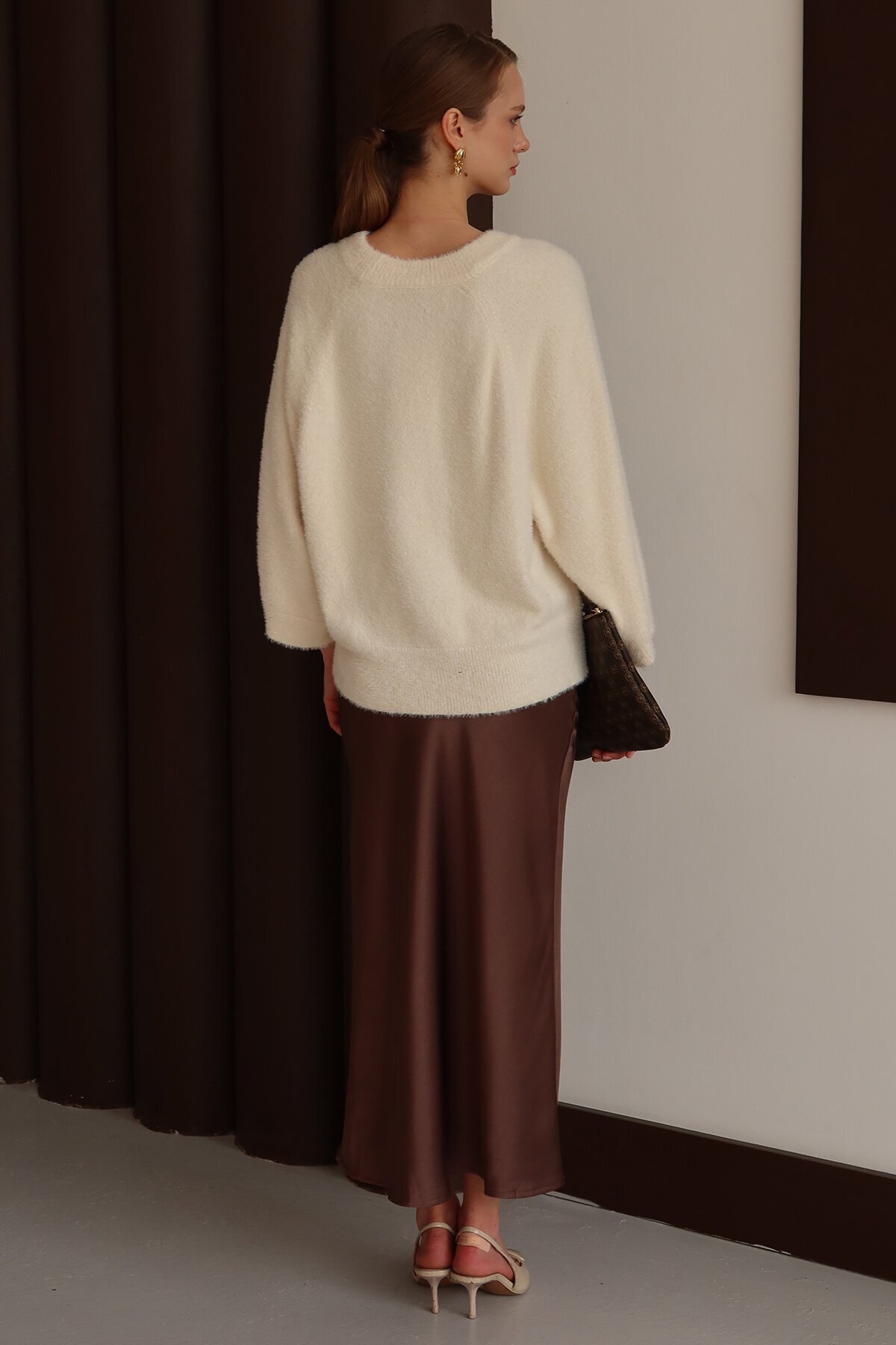 Bisiklet Yaka Geniş Kollu Yumoş Kazak