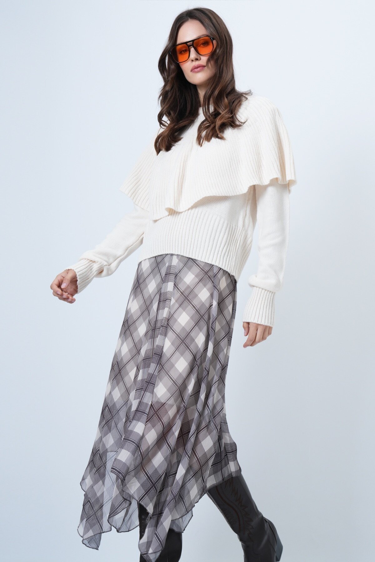 Bisiklet Yaka Pelerin Detaylı Fitilli Triko Kazak