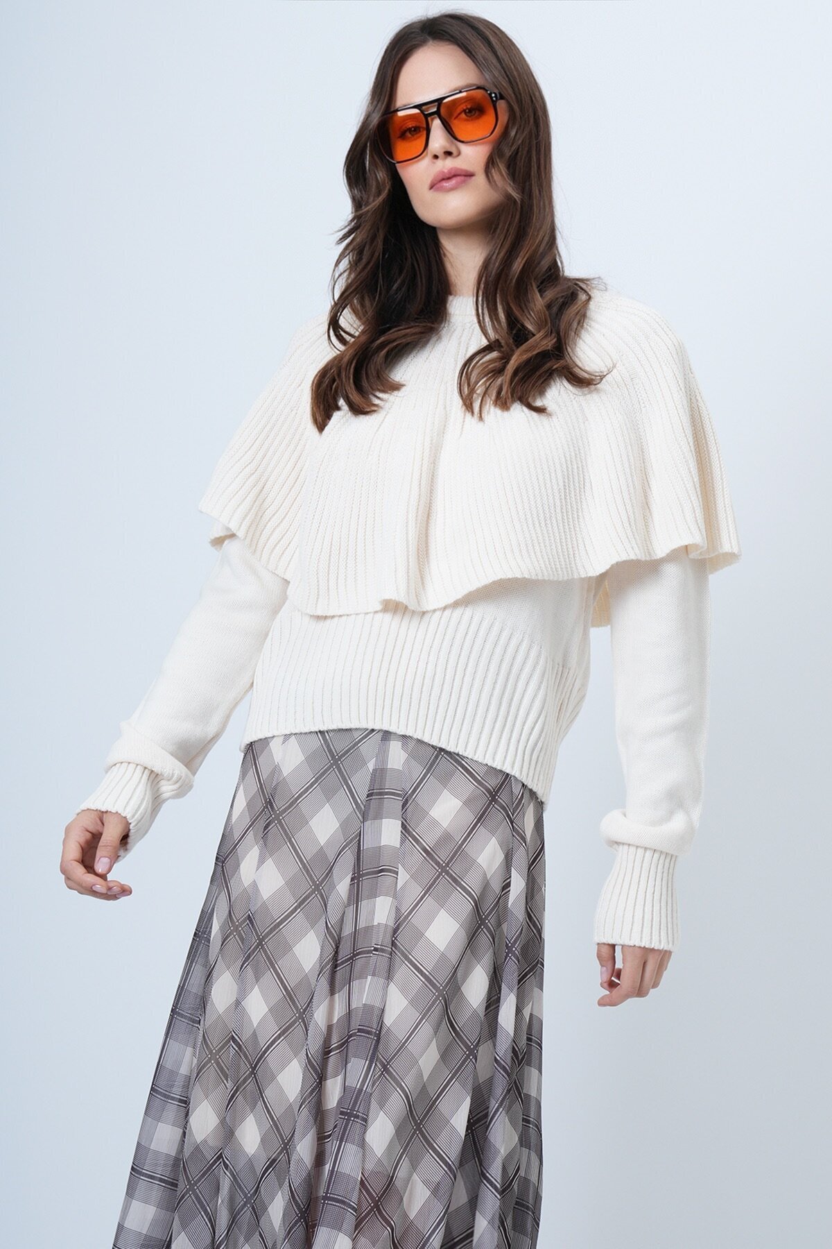 Bisiklet Yaka Pelerin Detaylı Fitilli Triko Kazak