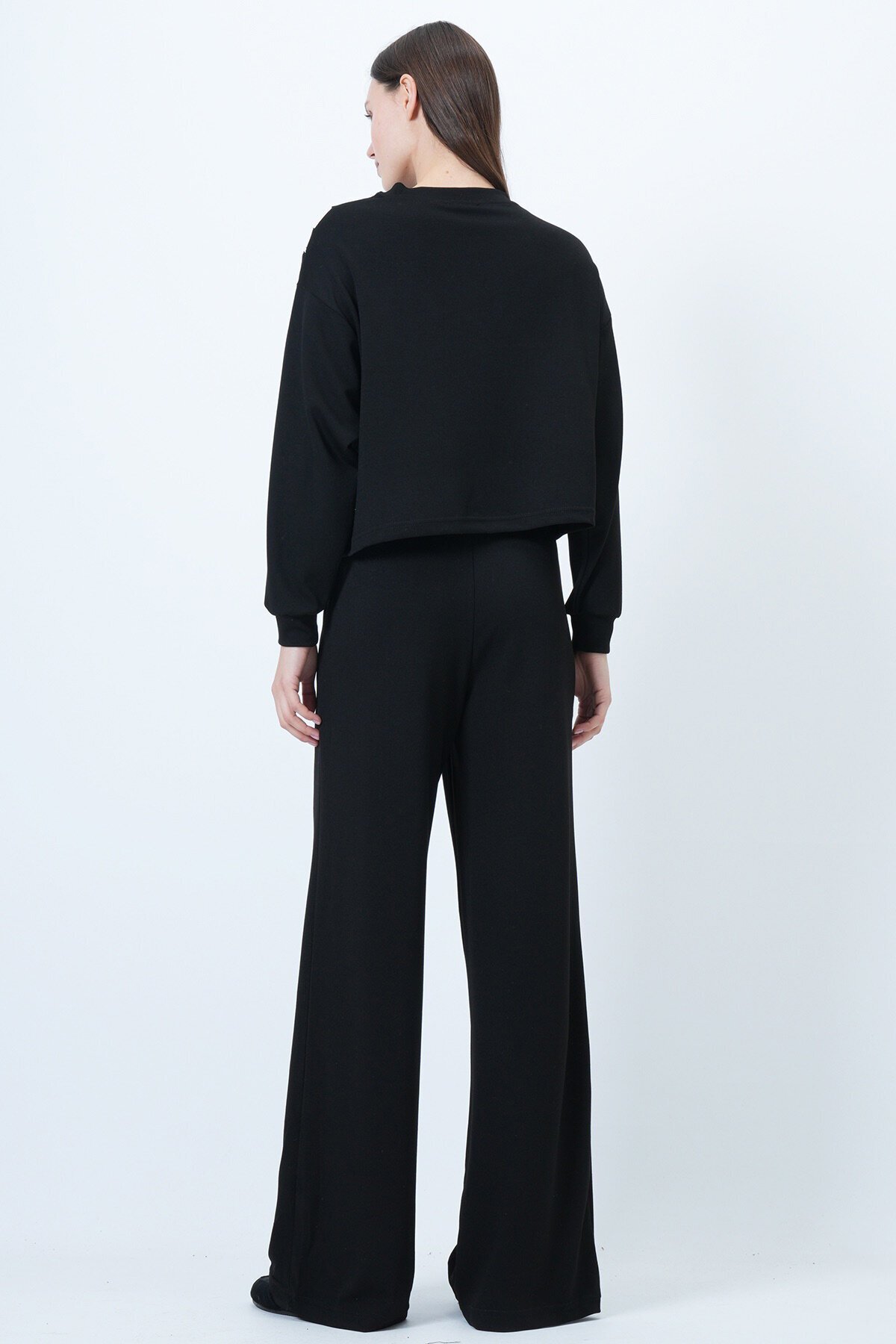 Bisiklet Yaka Şerit Detaylı Bluz ve Geniş Paça Pantolon Takım