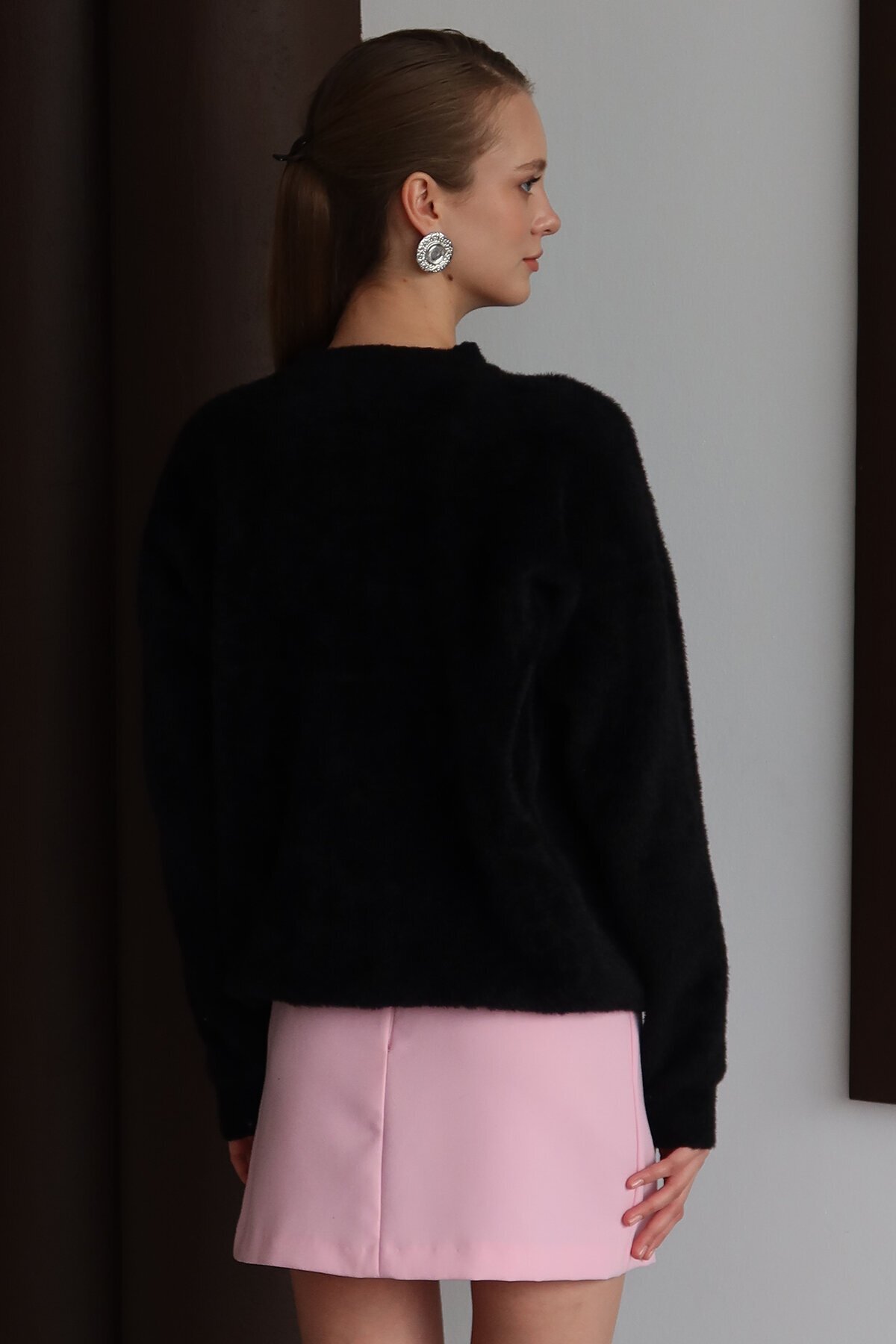 Bisiklet Yaka Taşlı Kurdale Detaylı Yumoş Kazak