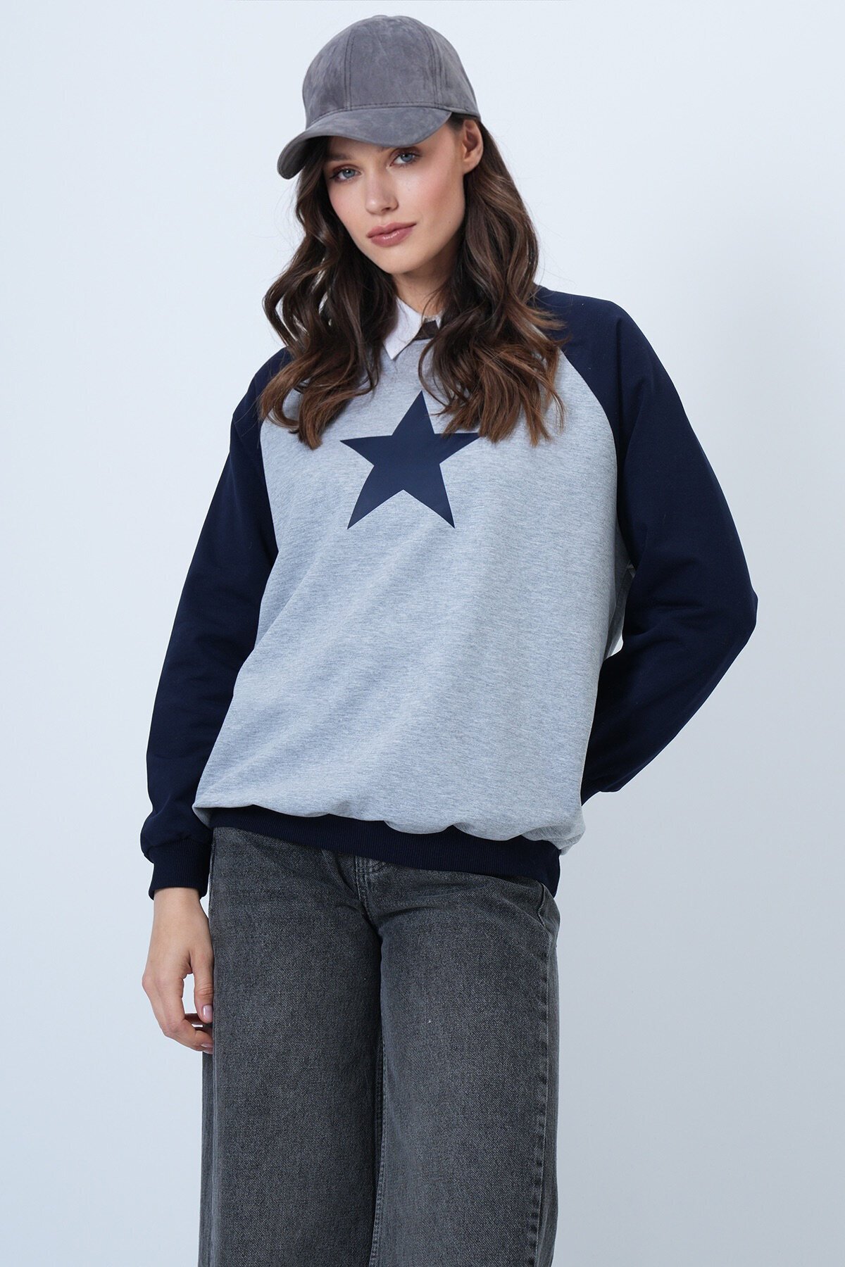 Bisiklet Yaka Yıldız Baskılı Oversize Sweatshirt