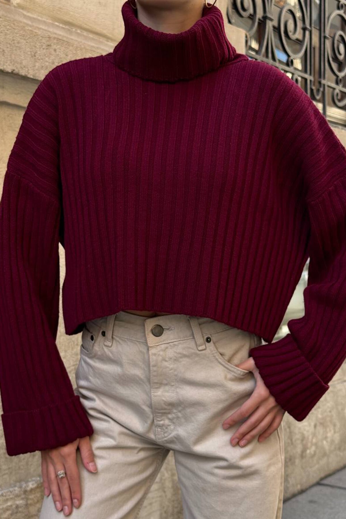 Boğazlı Fitilli Crop Triko Kazak