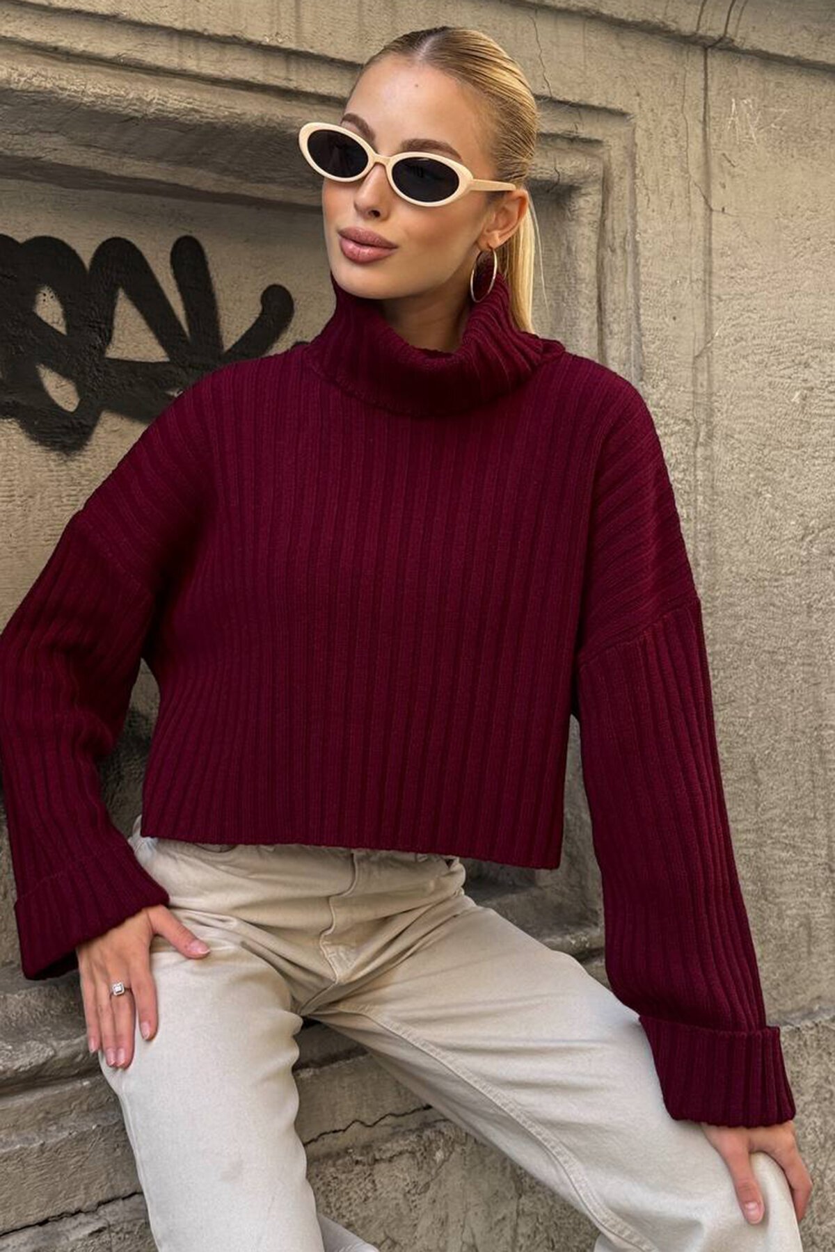 Boğazlı Fitilli Crop Triko Kazak