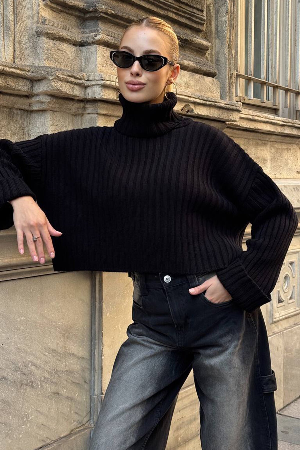 Boğazlı Fitilli Crop Triko Kazak