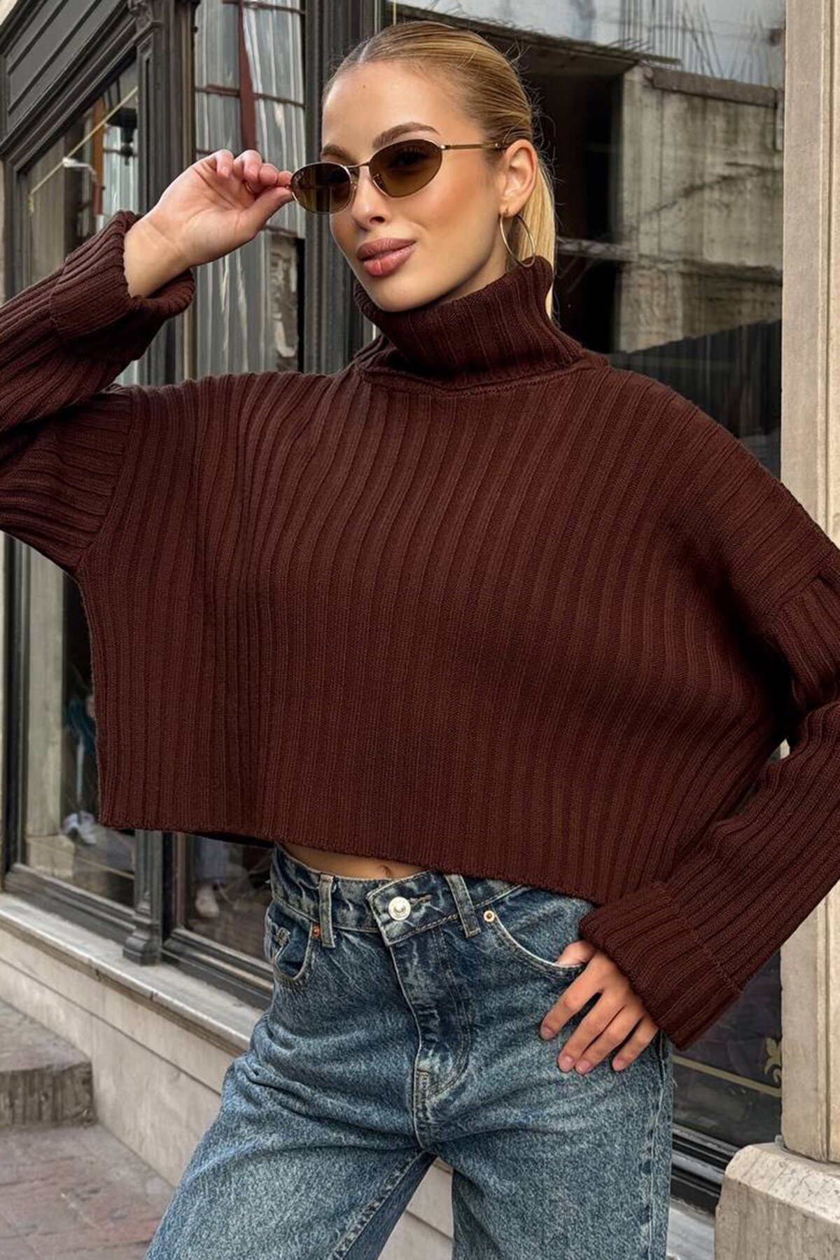 Boğazlı Fitilli Crop Triko Kazak