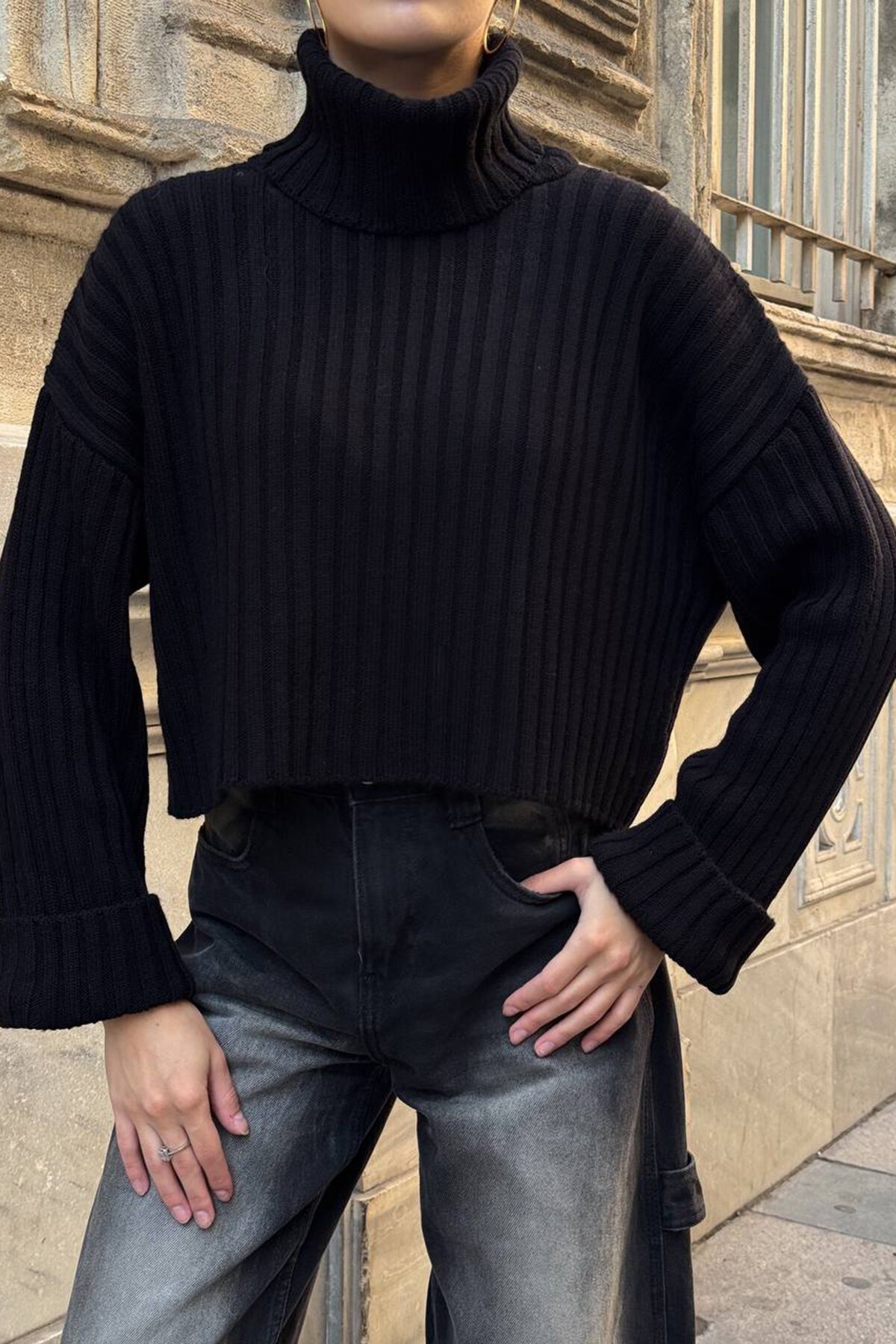 Boğazlı Fitilli Crop Triko Kazak