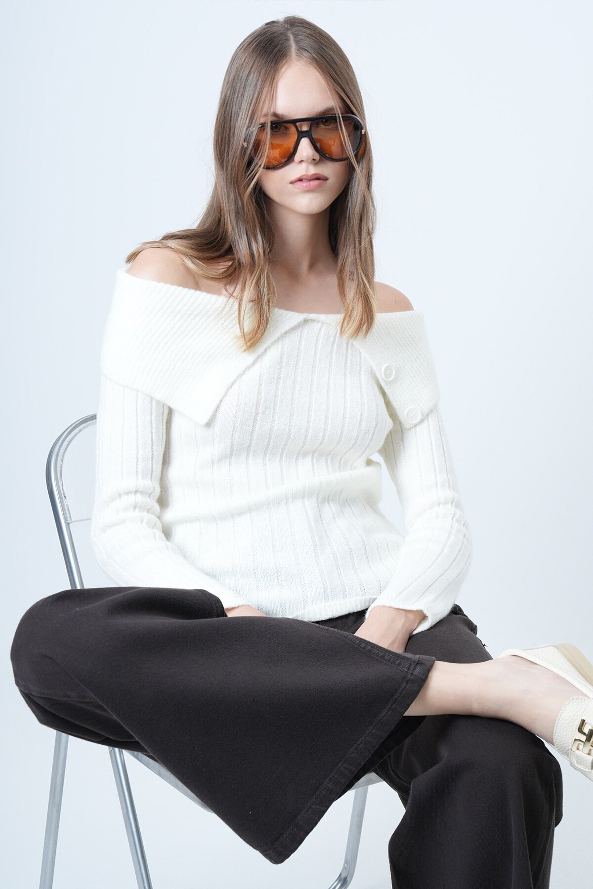 Carmen Yaka Düğme Detaylı Triko Kazak