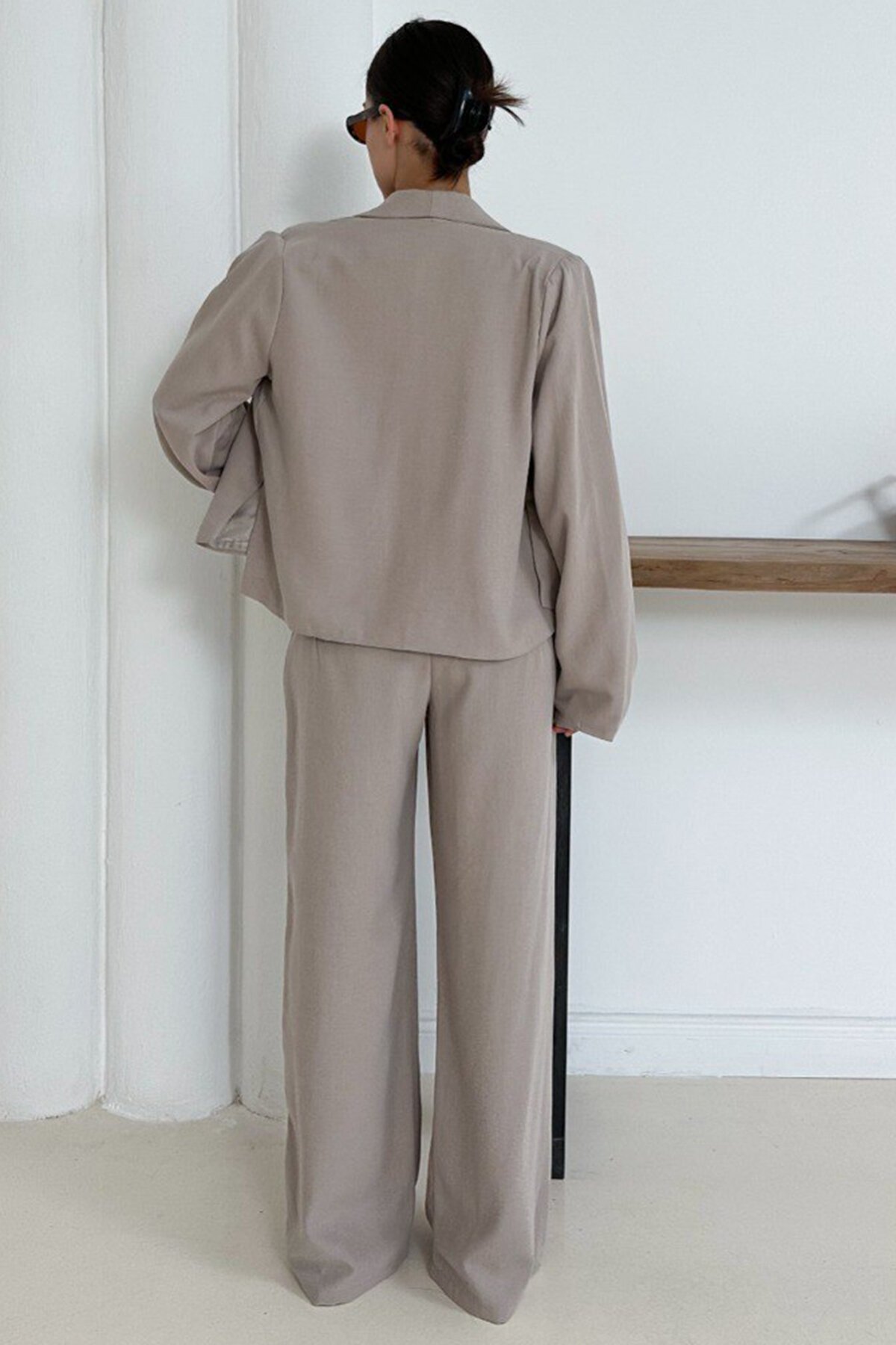 Cep Aksesuarlı Crop Astarlı Ceket Ve Çift Cepli Pantolon Takım