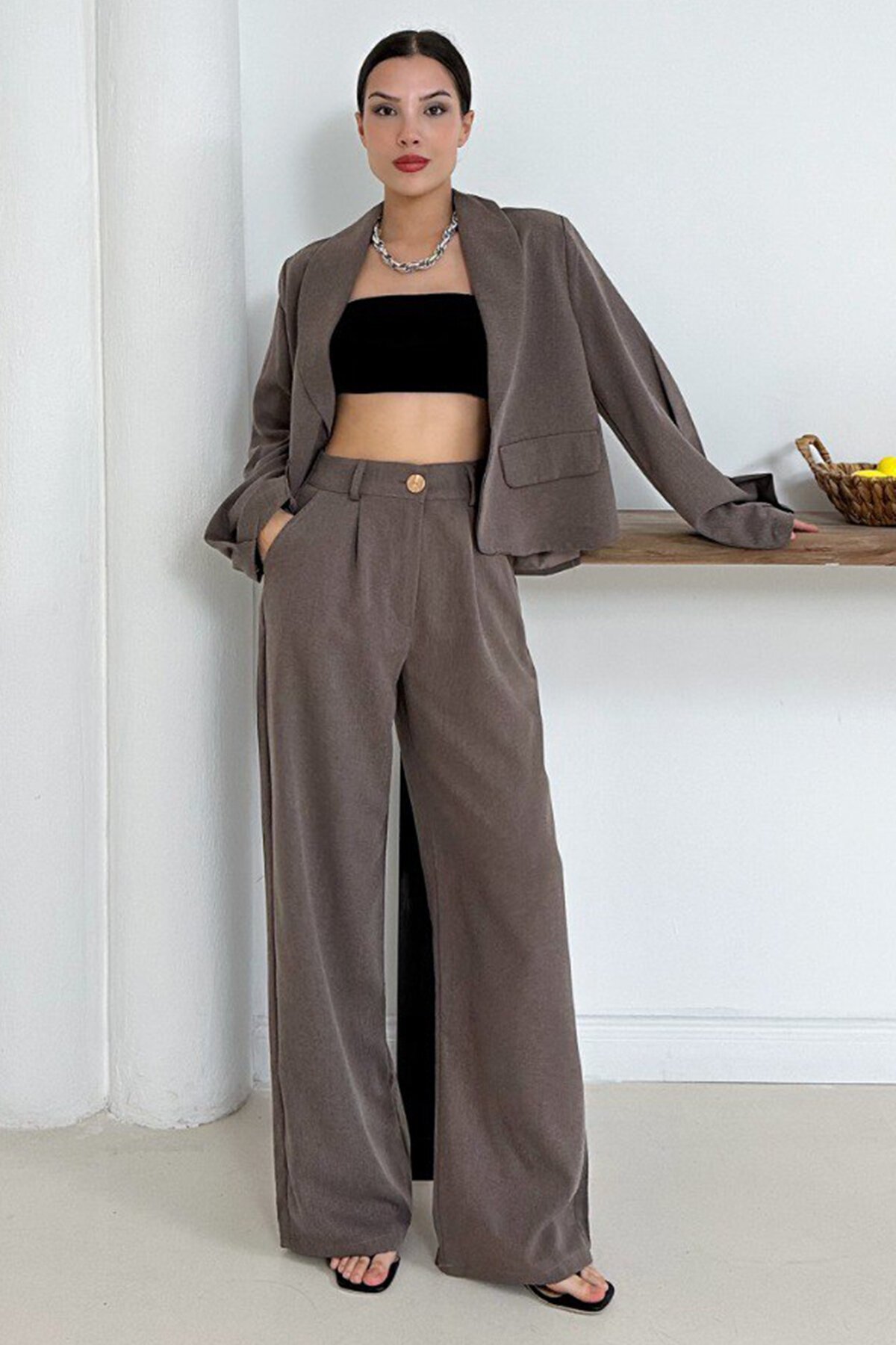 Cep Aksesuarlı Crop Astarlı Ceket Ve Çift Cepli Pantolon Takım