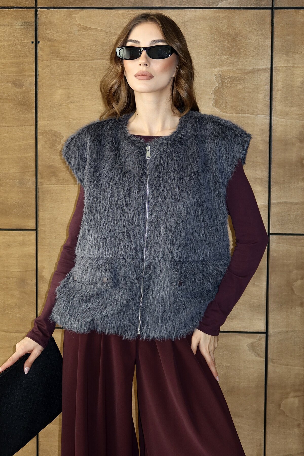 Cep Detaylı Püsküllü Fermaur Kapamalı Yelek