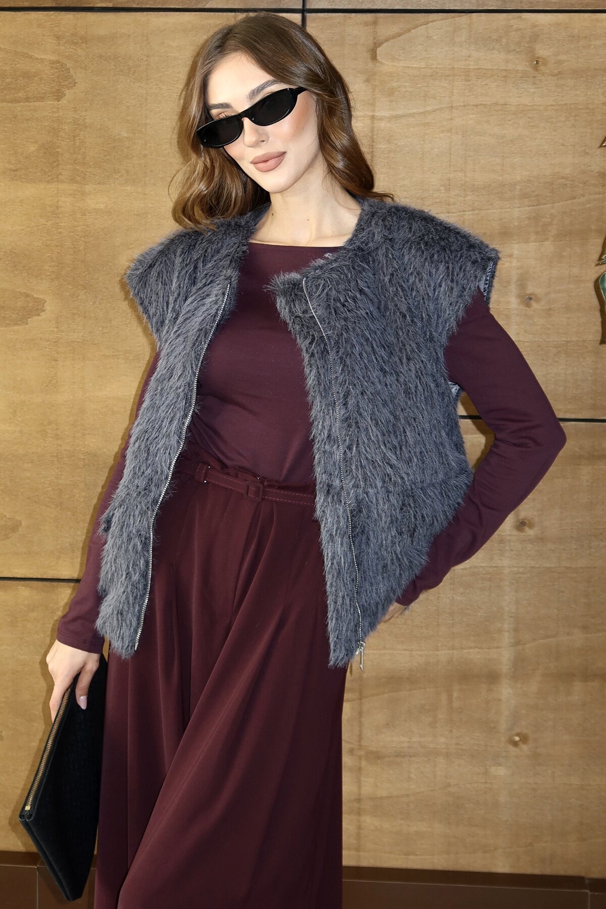 Cep Detaylı Püsküllü Fermaur Kapamalı Yelek