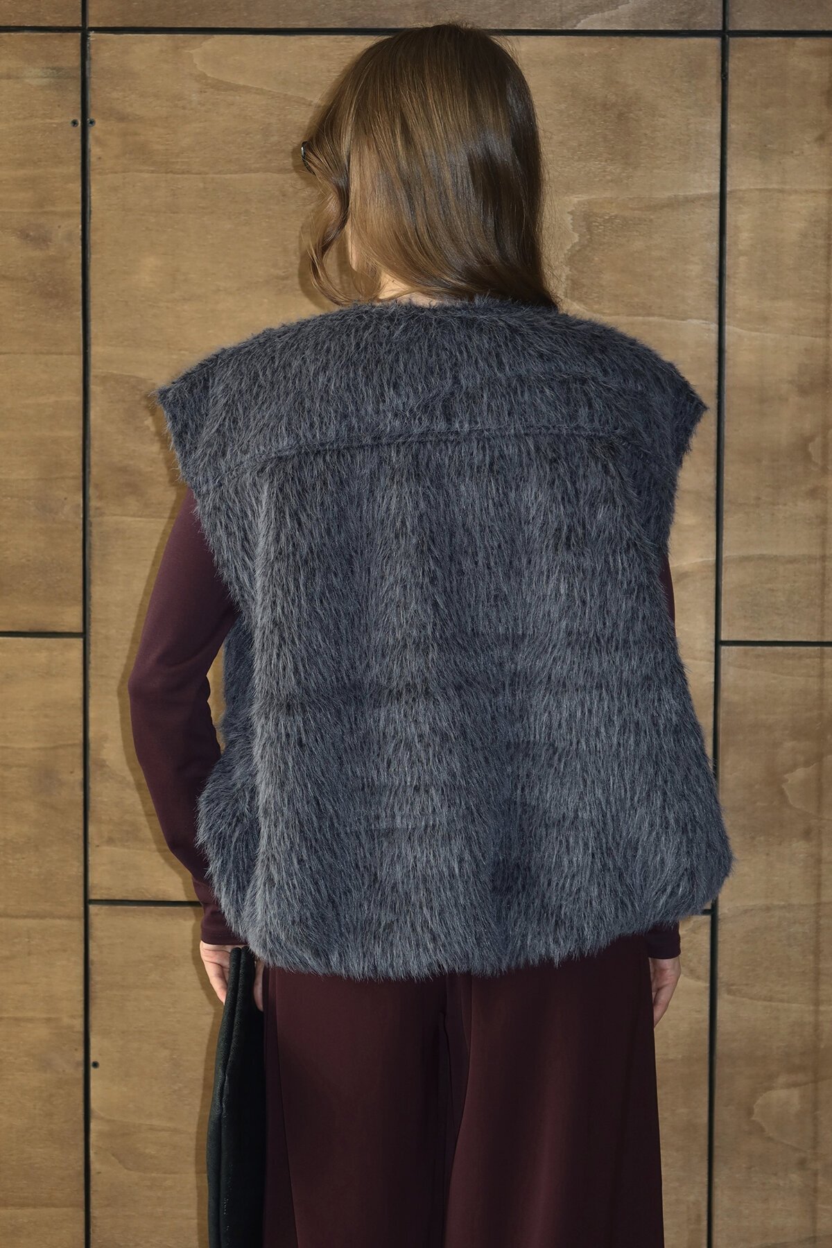 Cep Detaylı Püsküllü Fermaur Kapamalı Yelek