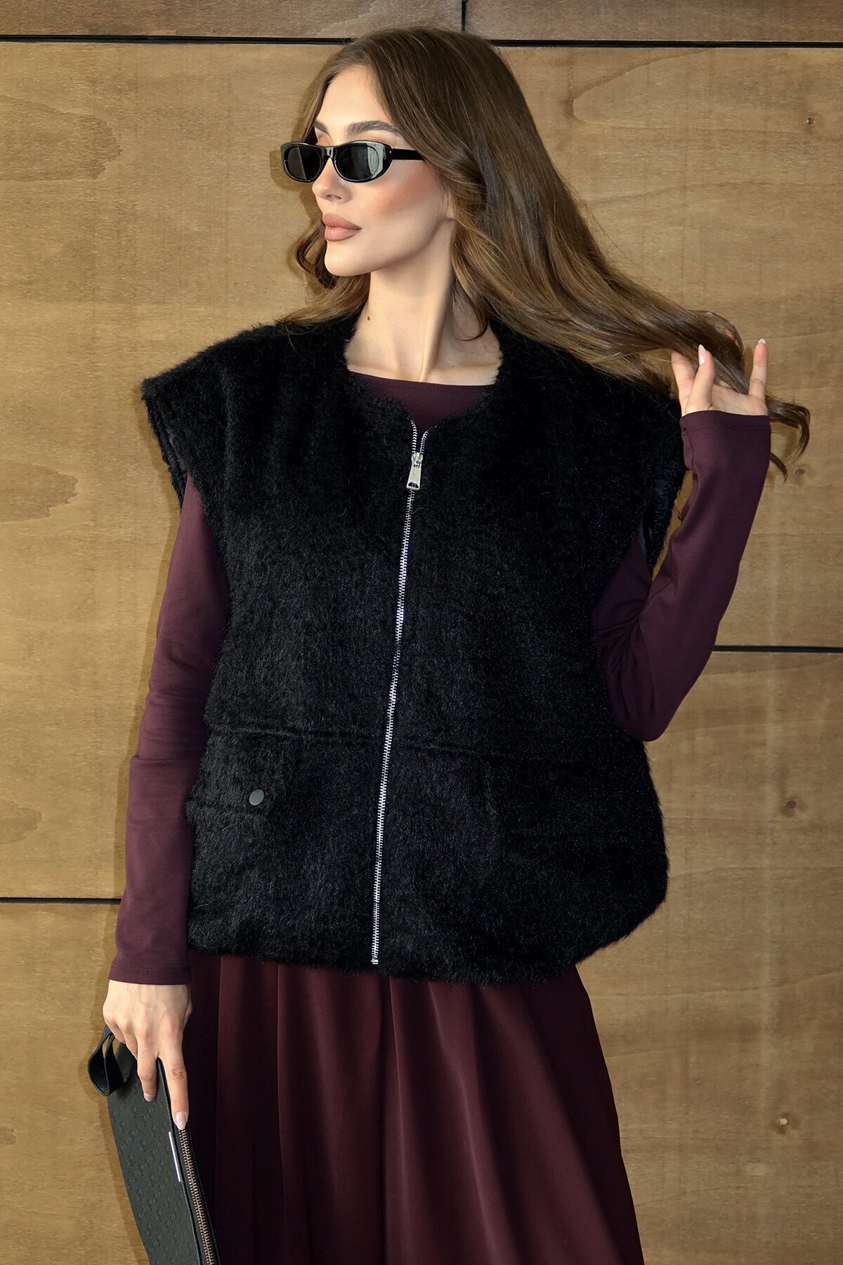 Cep Detaylı Püsküllü Fermaur Kapamalı Yelek