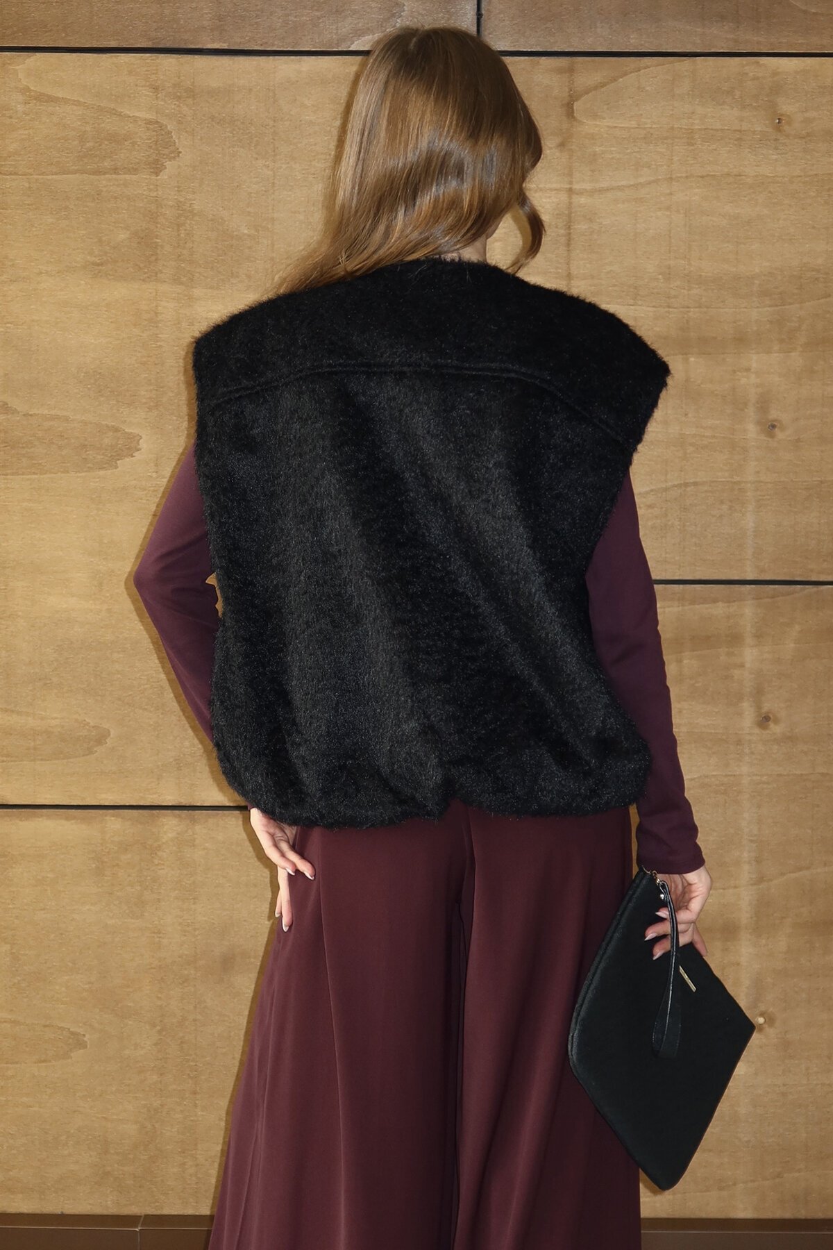 Cep Detaylı Püsküllü Fermaur Kapamalı Yelek