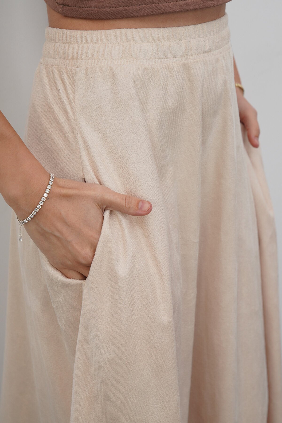 Çift Cepli Beli Lastikli Midi Boy Etek