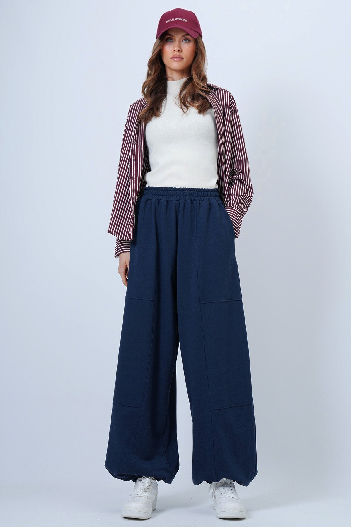 Çift Cepli Dikiş Detaylı Jogger Pantolon