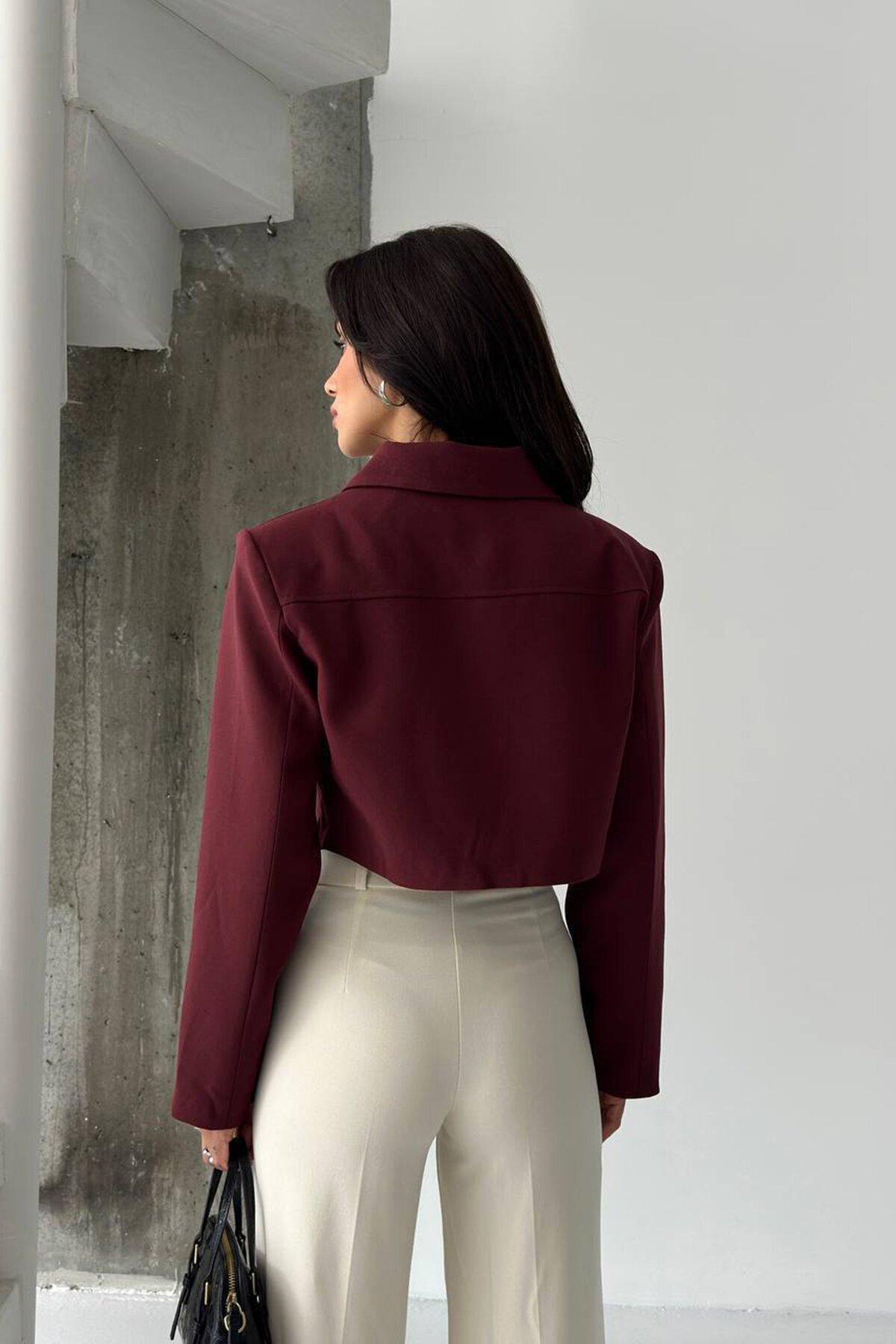 Çift Cepli Düğme Detaylı Crop Ceket