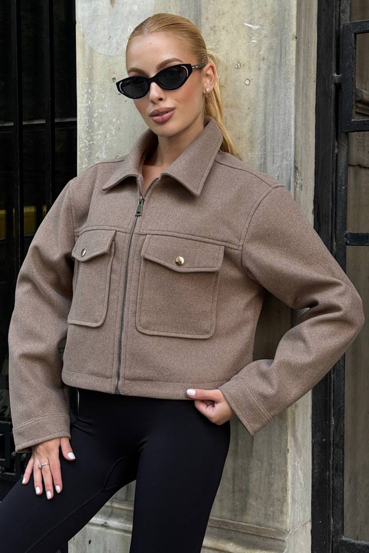 Çift Kapak Cepli Fermuar Kapamalı Astarlı Kaşe Ceket