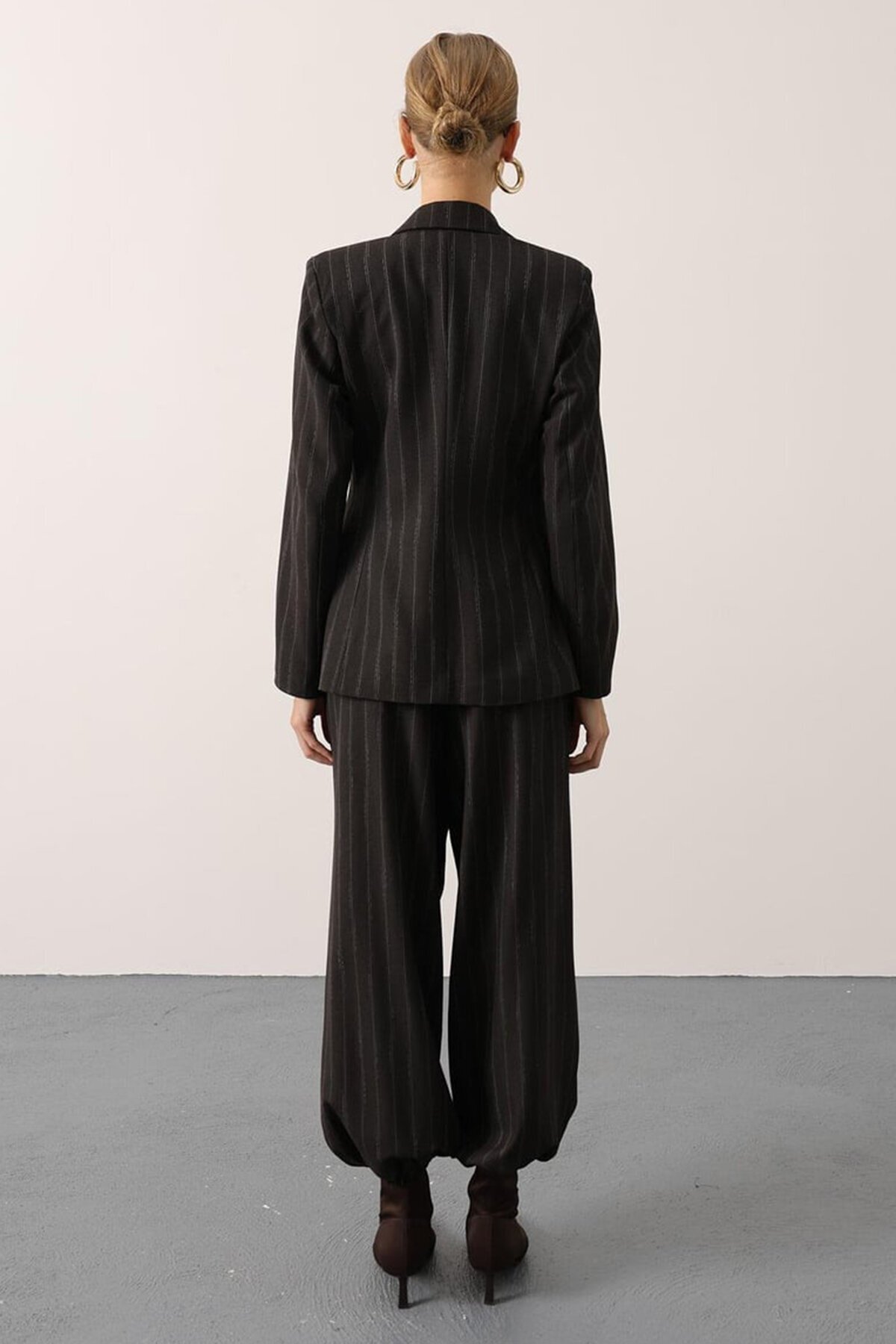 Çift Cepli Paçası Lastikli Balon Pantolon