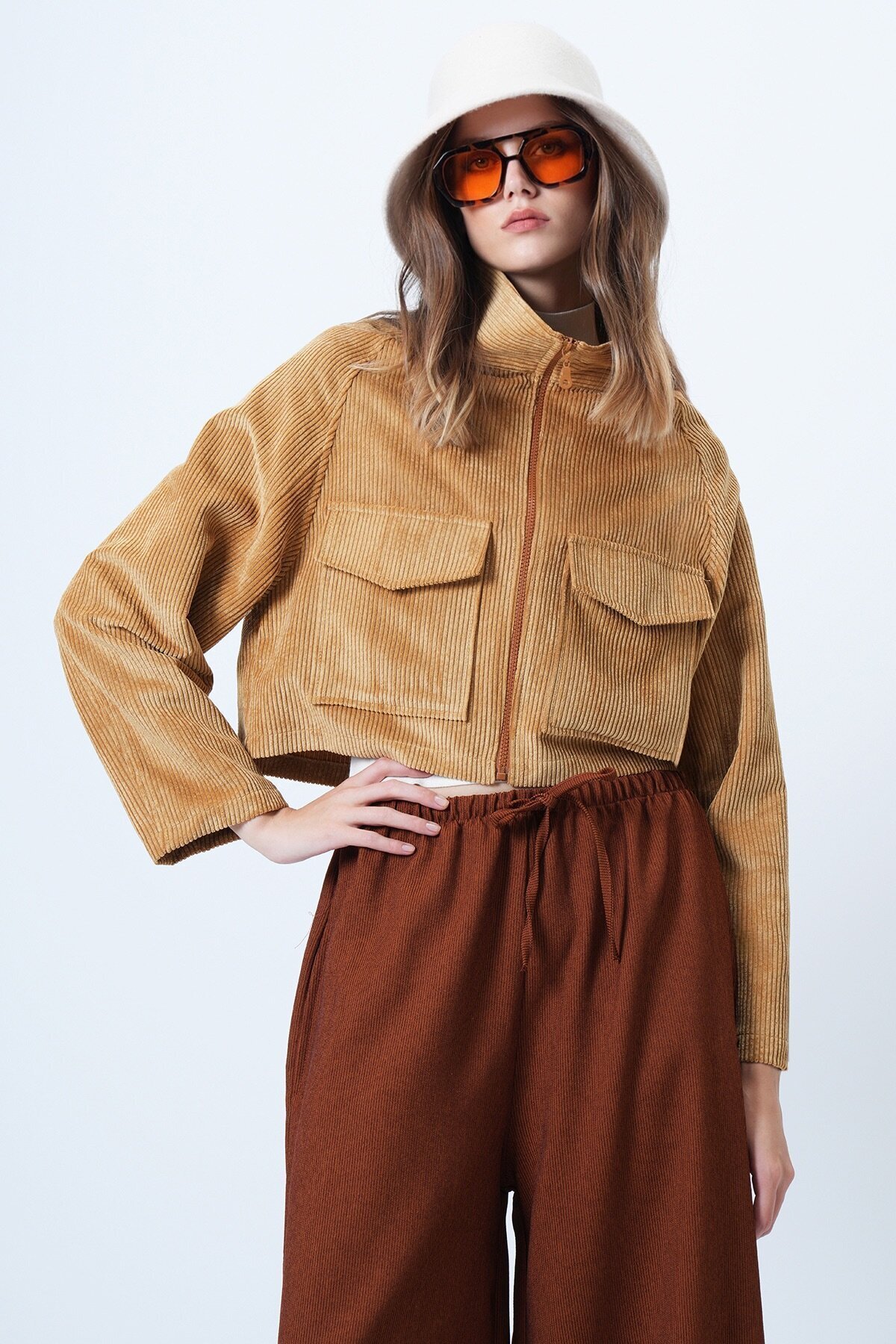 Çift Cepli Reglan Kol Kadife Ceket