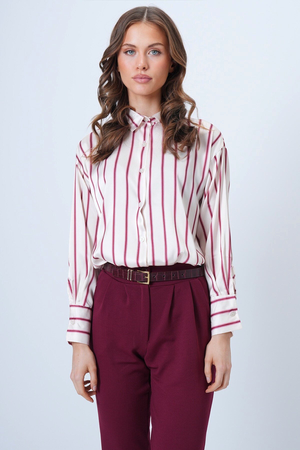 Çizgili Saten Gömlek