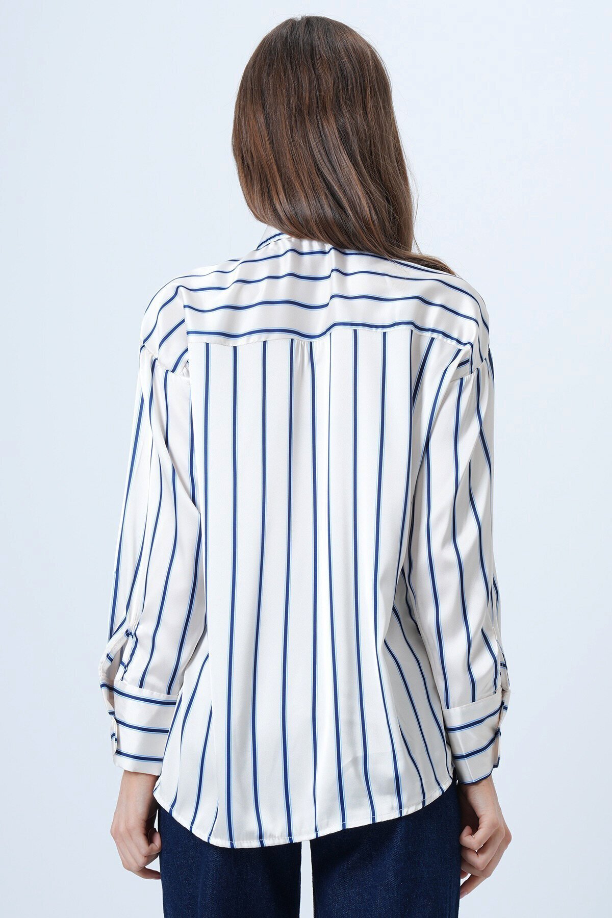 Çizgili Saten Gömlek